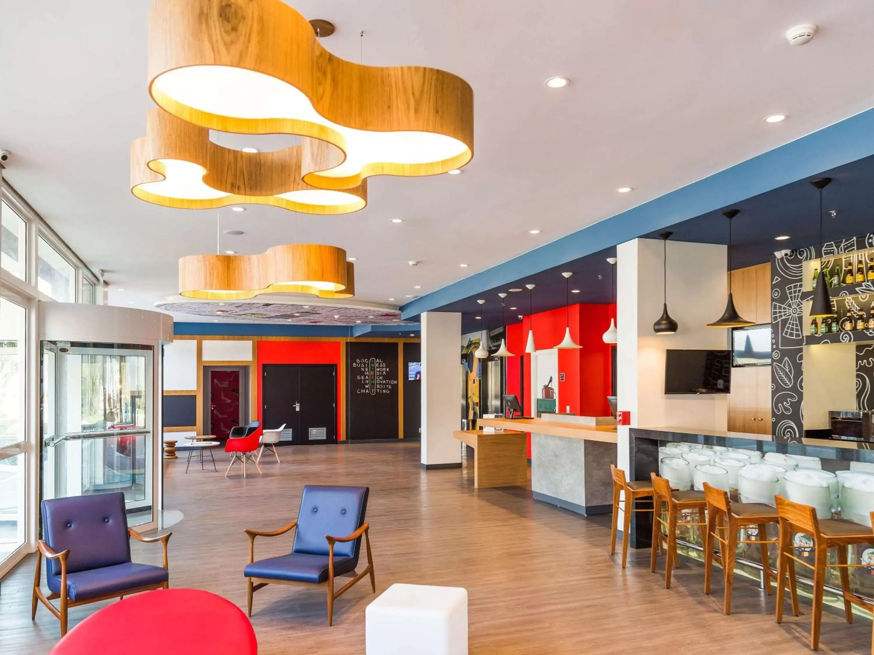 Lounge or bar, Lobby/Reception in ibis Igrejinha