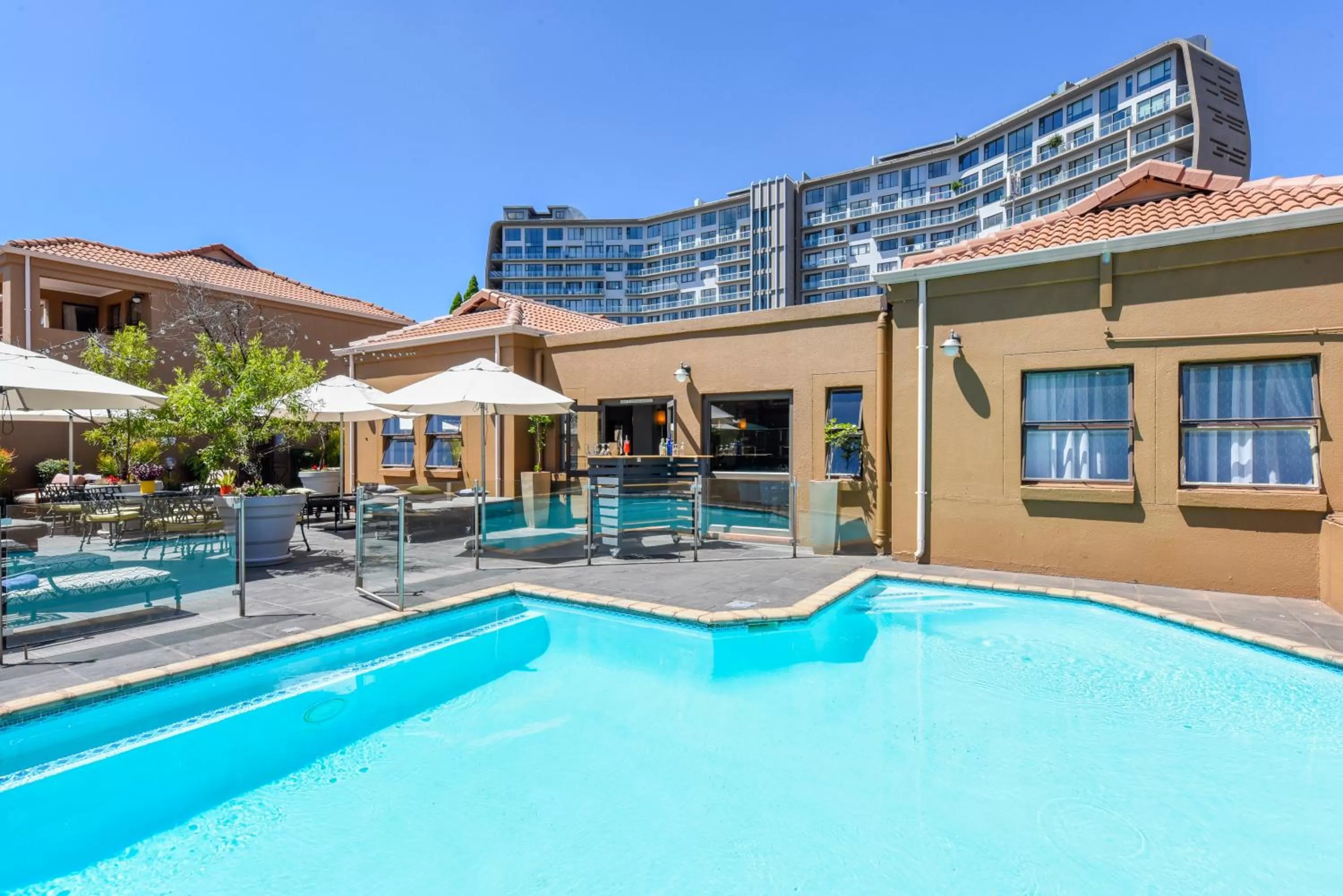 Swimming pool in Mercure Hotel Bedfordview