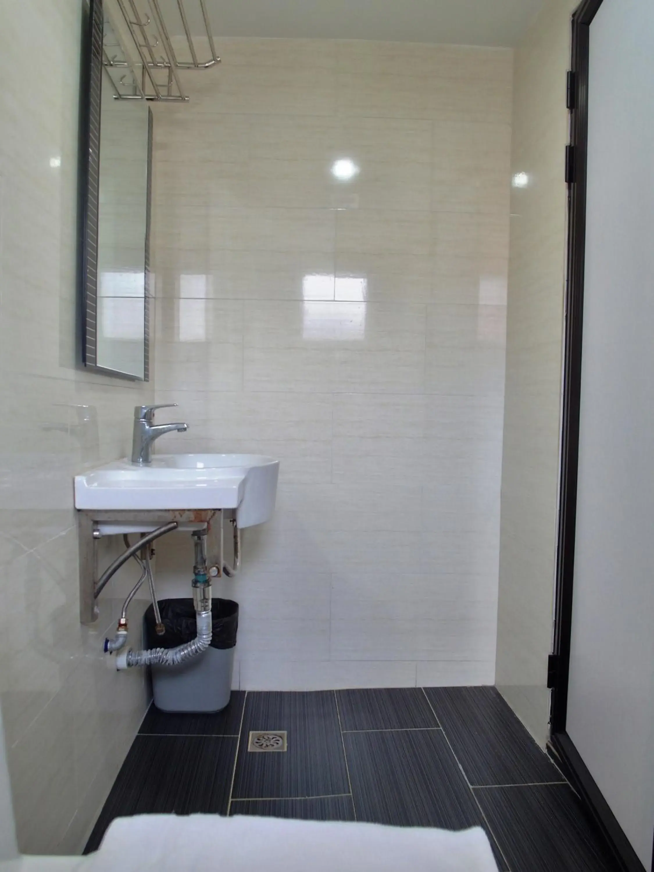 Bathroom in Classic Kinabalu Hotel