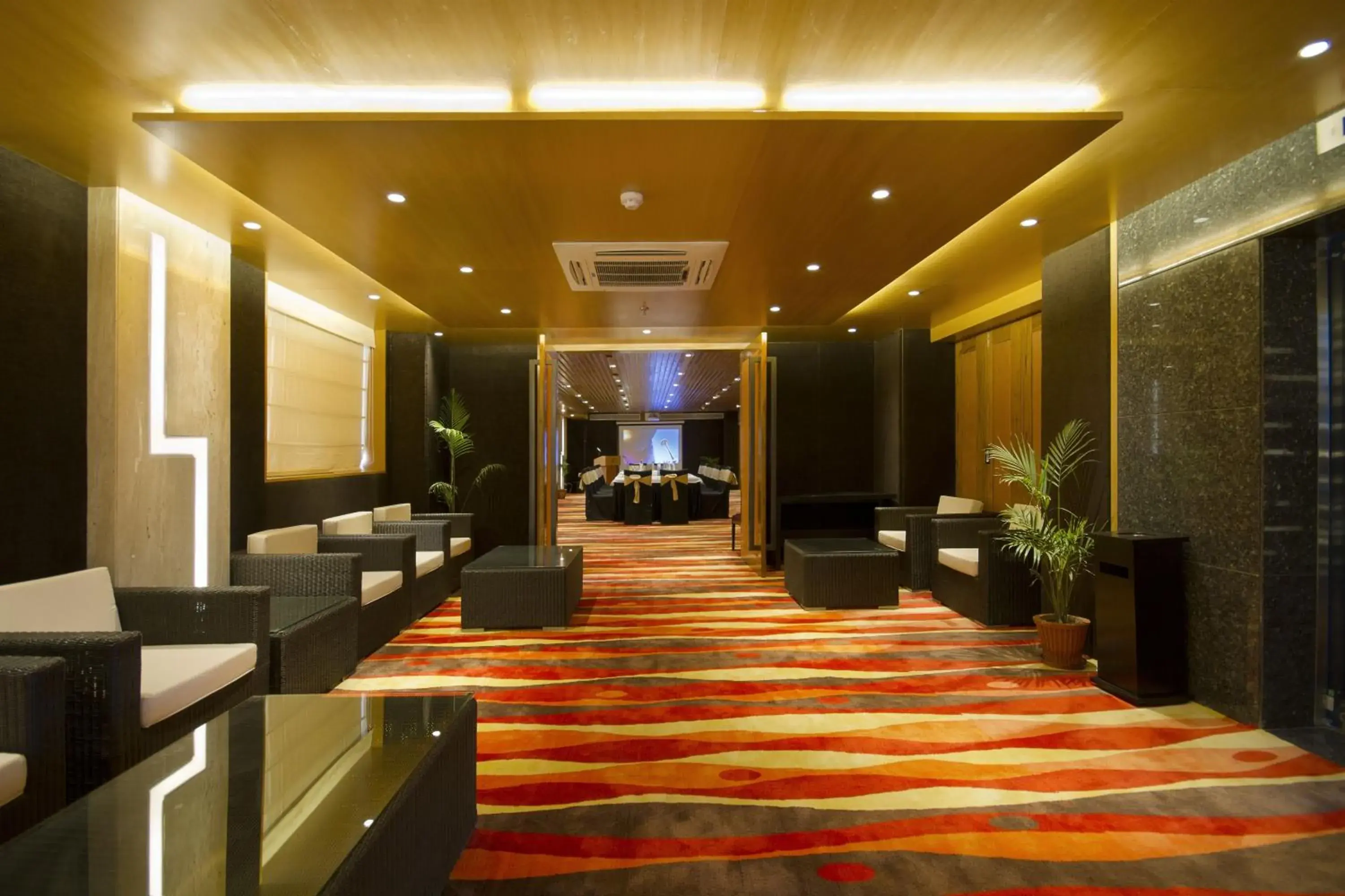 Banquet/Function facilities, Lobby/Reception in The Fern Residency - Chandigarh