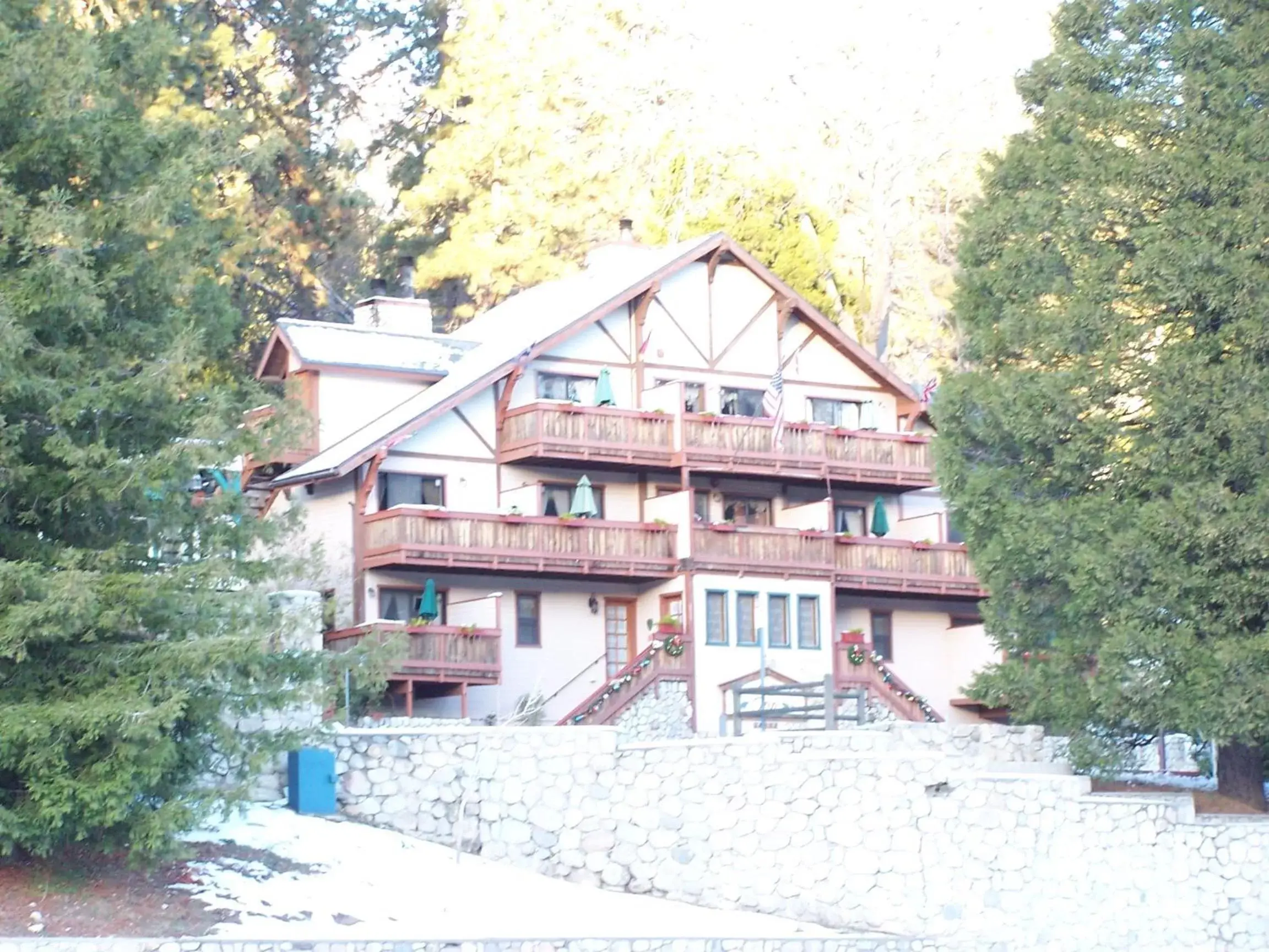 Facade/entrance, Property Building in The North Shore Inn