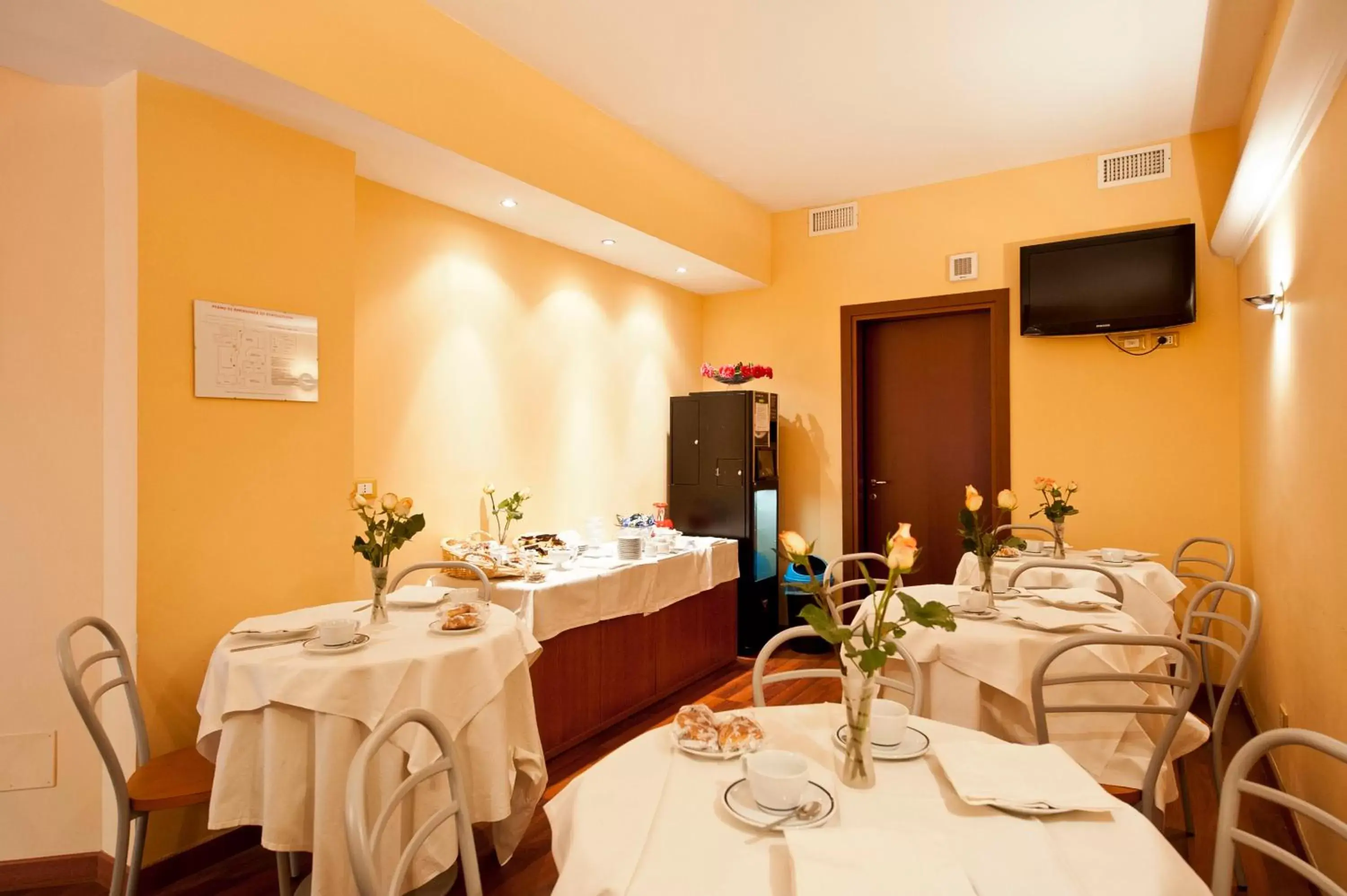 Restaurant/Places to Eat in Hotel 4 Pini