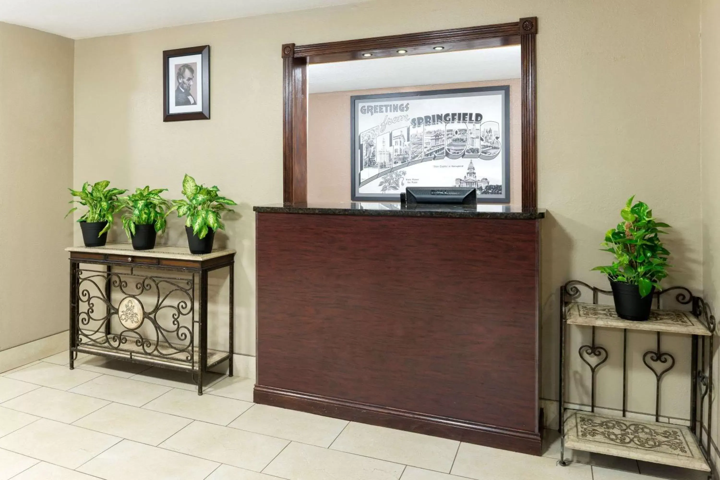 Lobby or reception, Lobby/Reception in Super 8 by Wyndham Springfield East