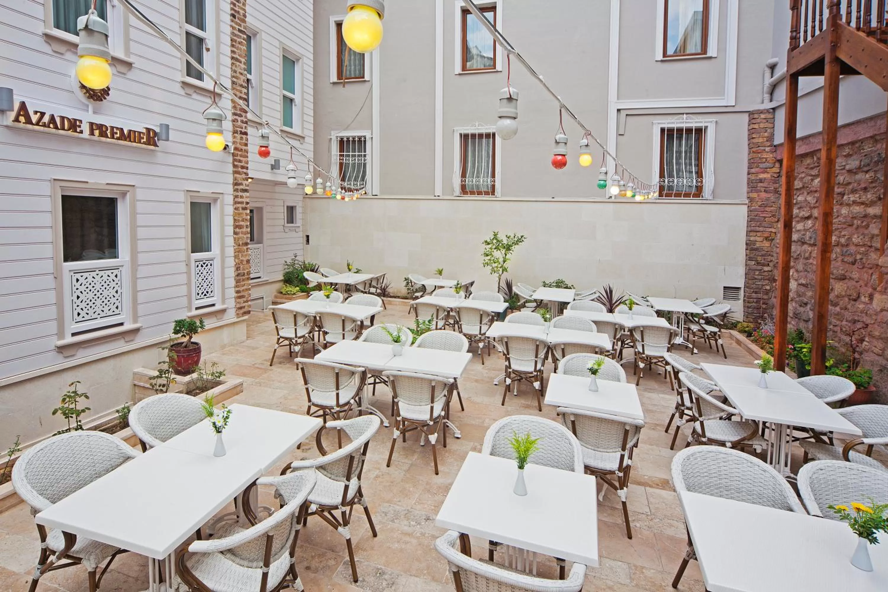 Garden in Azade Premier Hotel