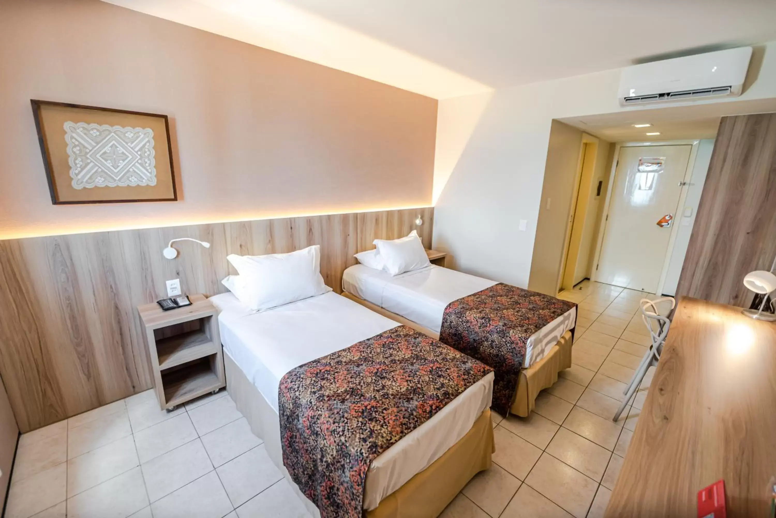 Bedroom, Bed in Hotel Sonata de Iracema