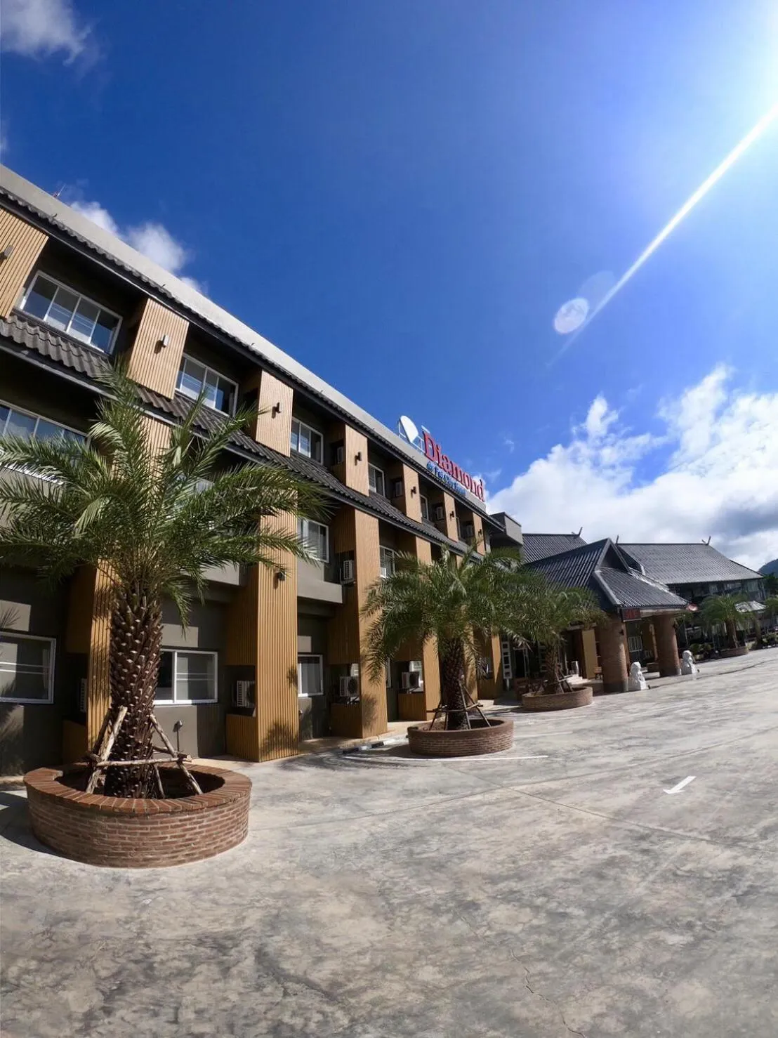 Staff in Diamond de pai