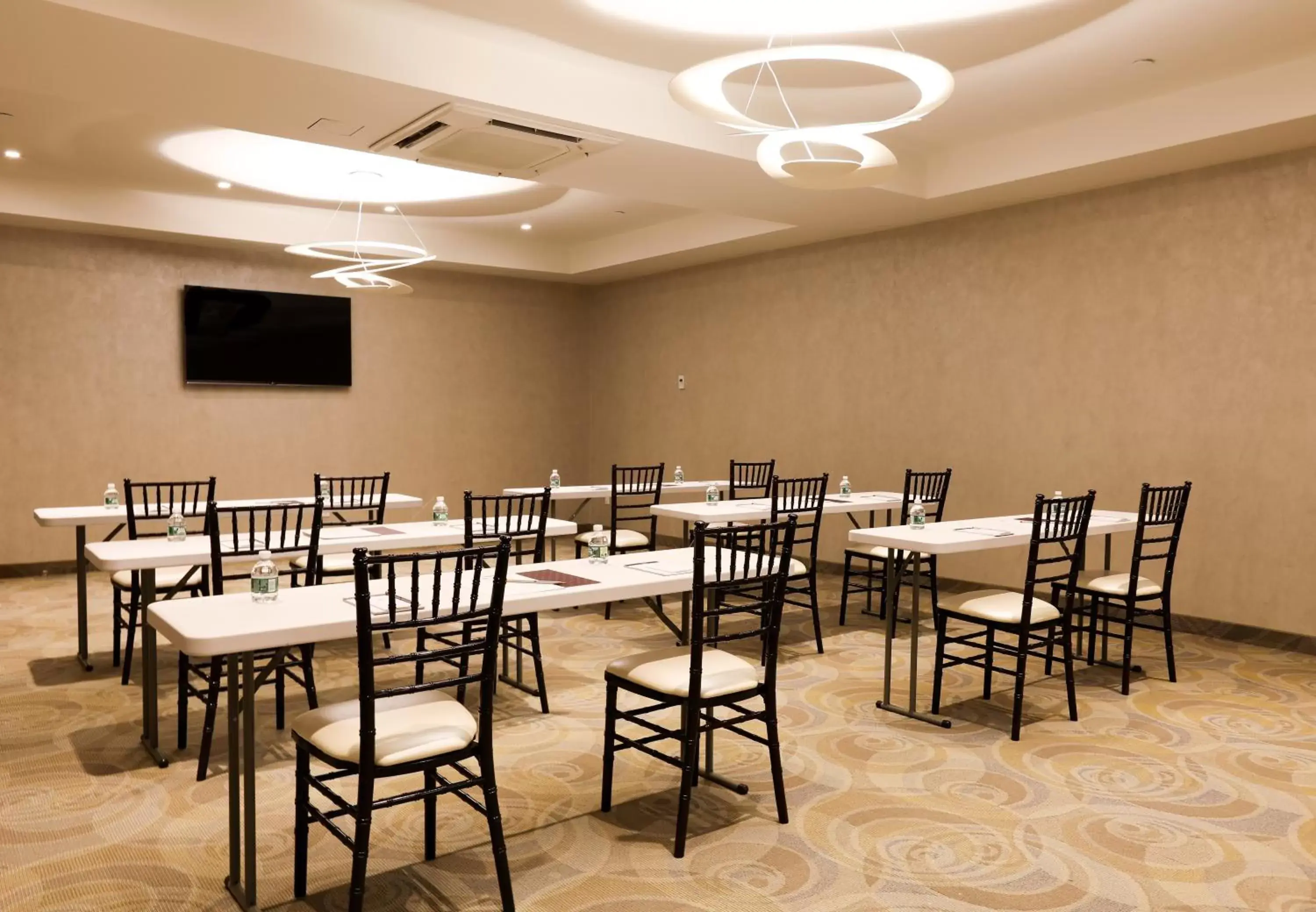 Banquet/Function facilities, Restaurant/Places to Eat in The Brooklyn