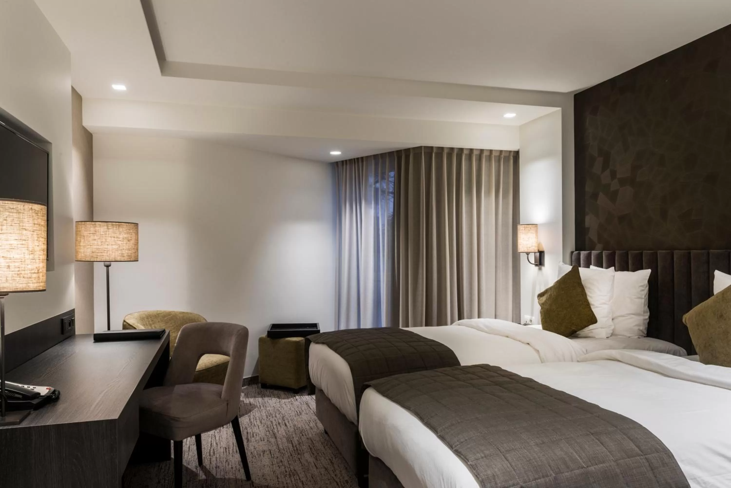 Photo of the whole room, Bed in Keizershof Hotel Aalst