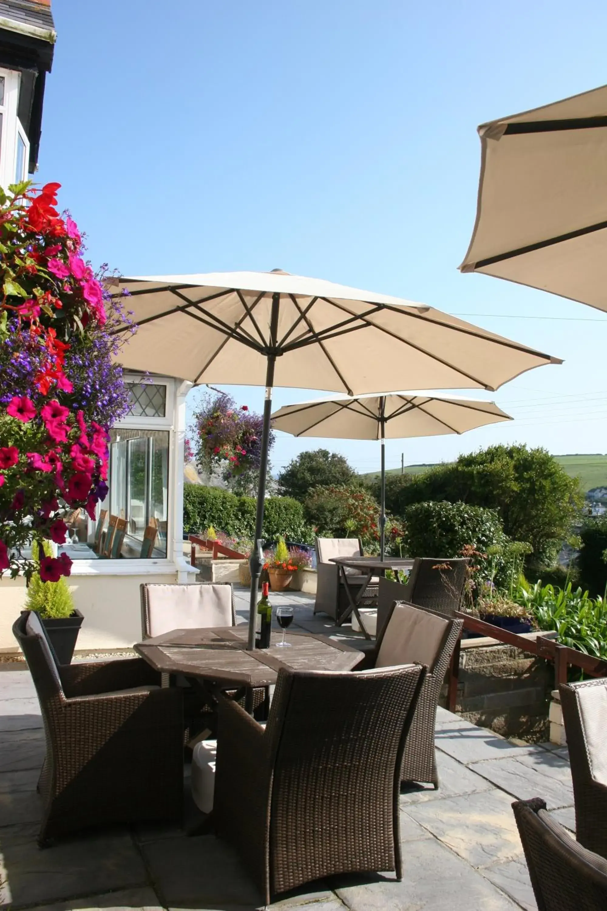 Balcony/Terrace, Restaurant/Places to Eat in Tremarne Hotel