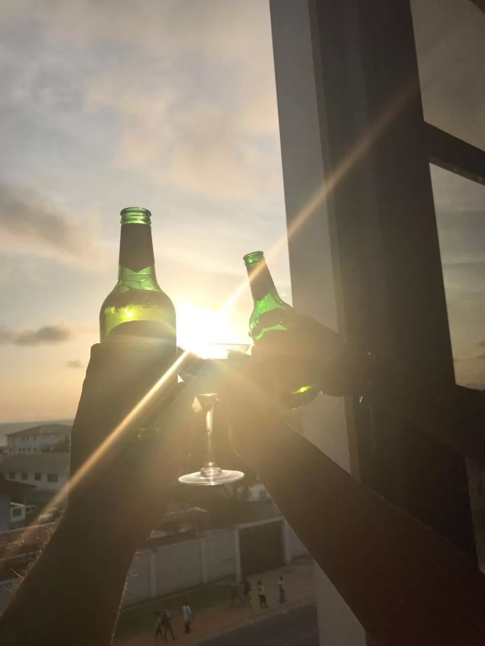 Restaurant/places to eat in Sunset Inn