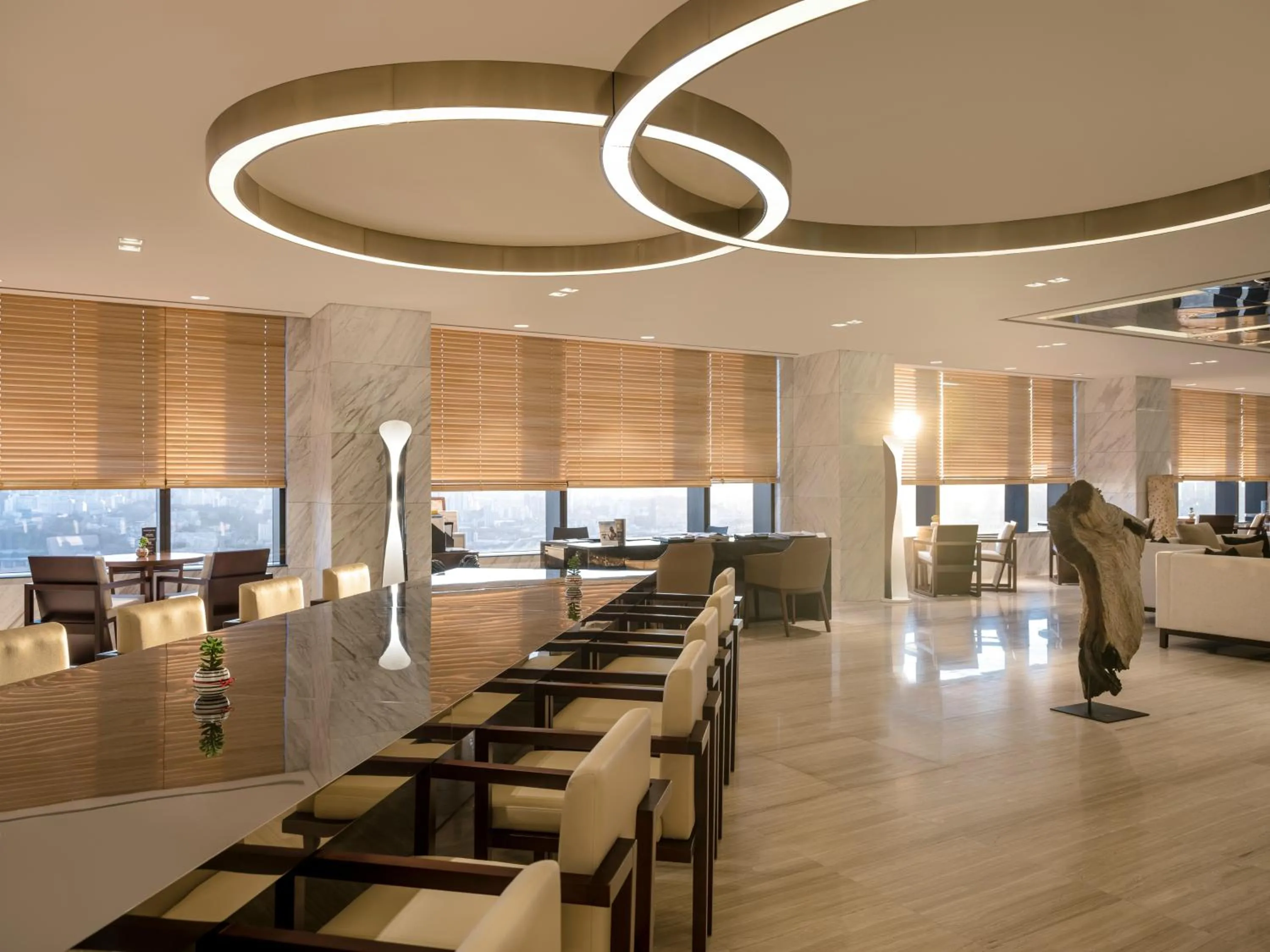 Lounge or bar in Novotel Ambassador Seoul Yongsan