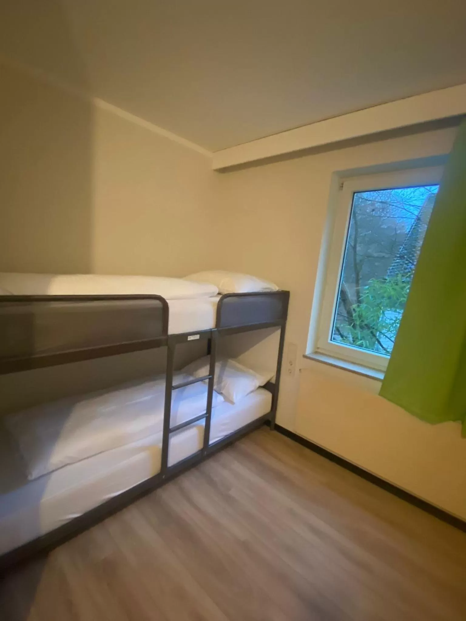 Bed in bestprice Hotel Bendorf Koblenz