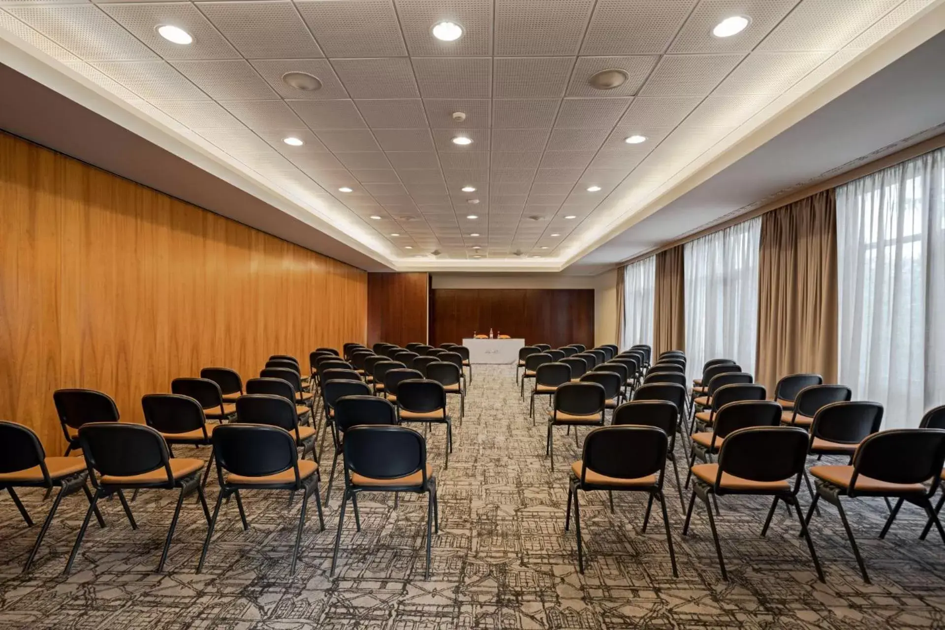 Business facilities, Business Area/Conference Room in Terceira Mar Hotel