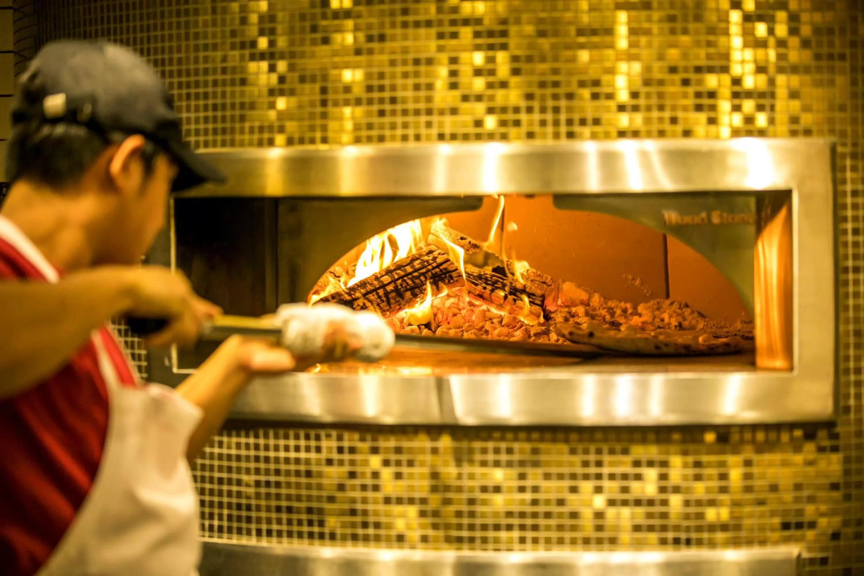 Restaurant/places to eat in OUTRIGGER Waikiki Paradise Hotel