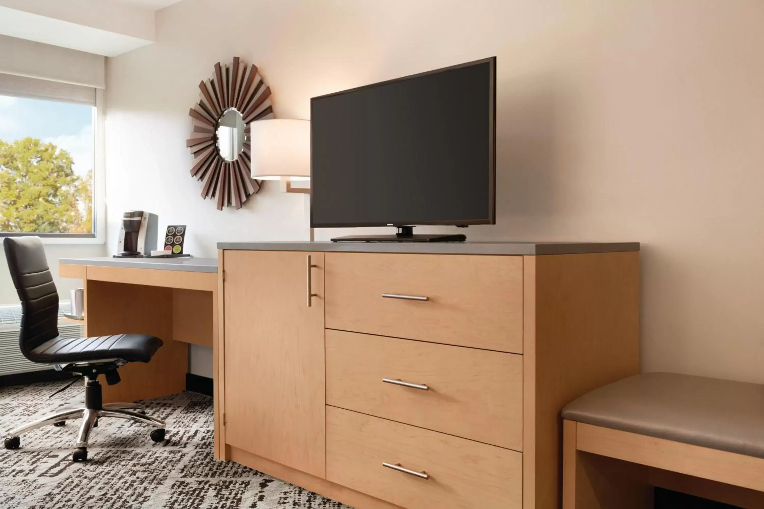 TV and multimedia, TV/Entertainment Center in Radisson Hotel Charlotte Airport