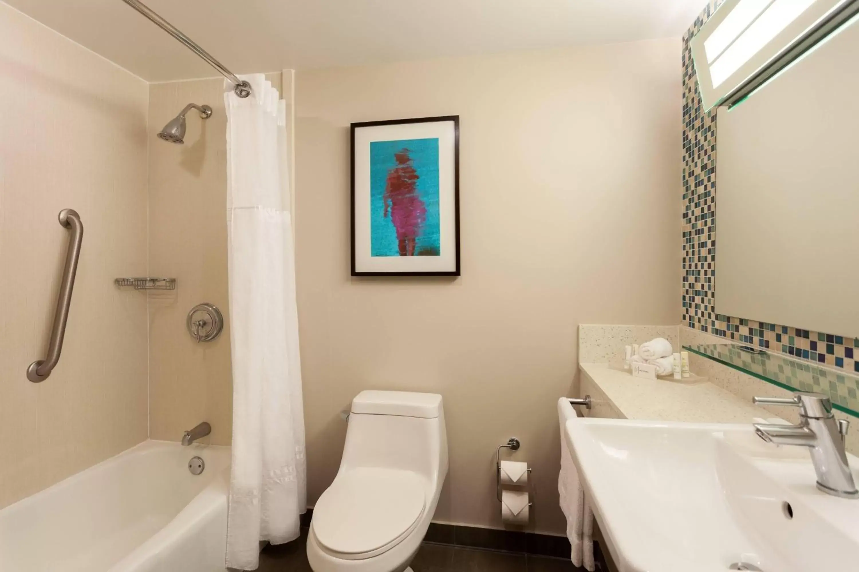 Bathroom in Courtyard by Marriott Isla Verde Beach Resort