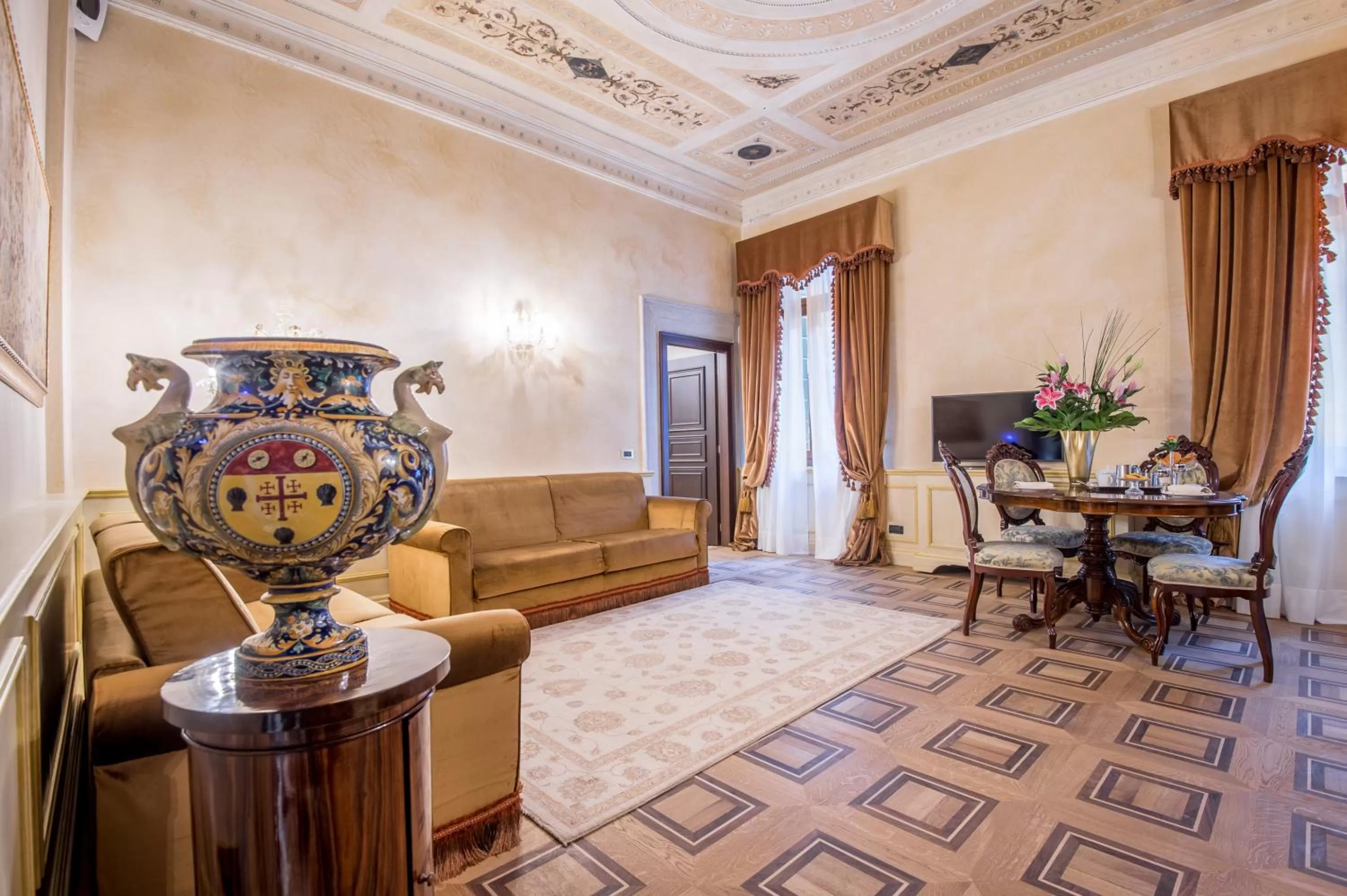 Living room in Hotel Nani Mocenigo Palace