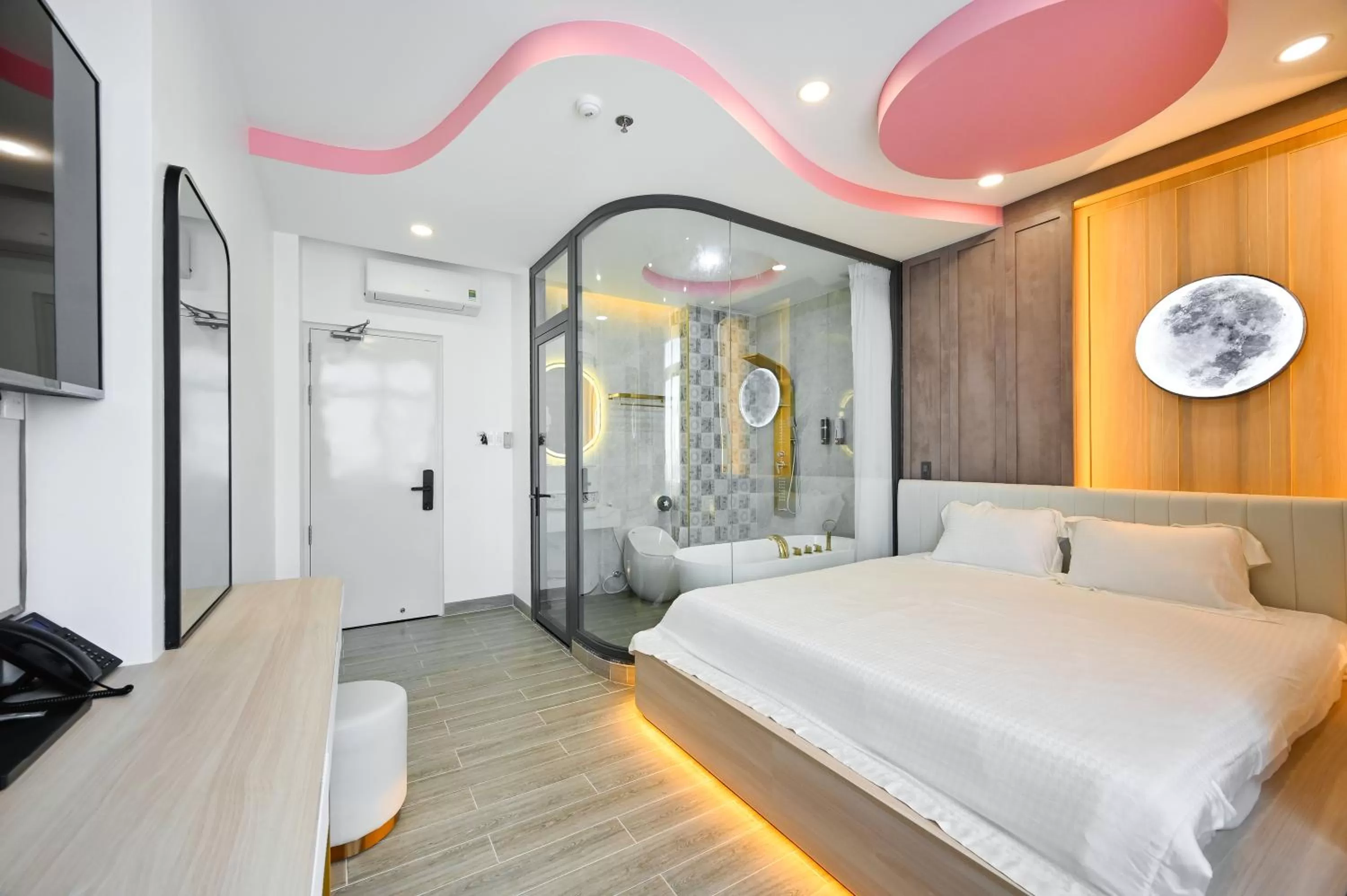 Bed in Lotus Airport Hotel Saigon