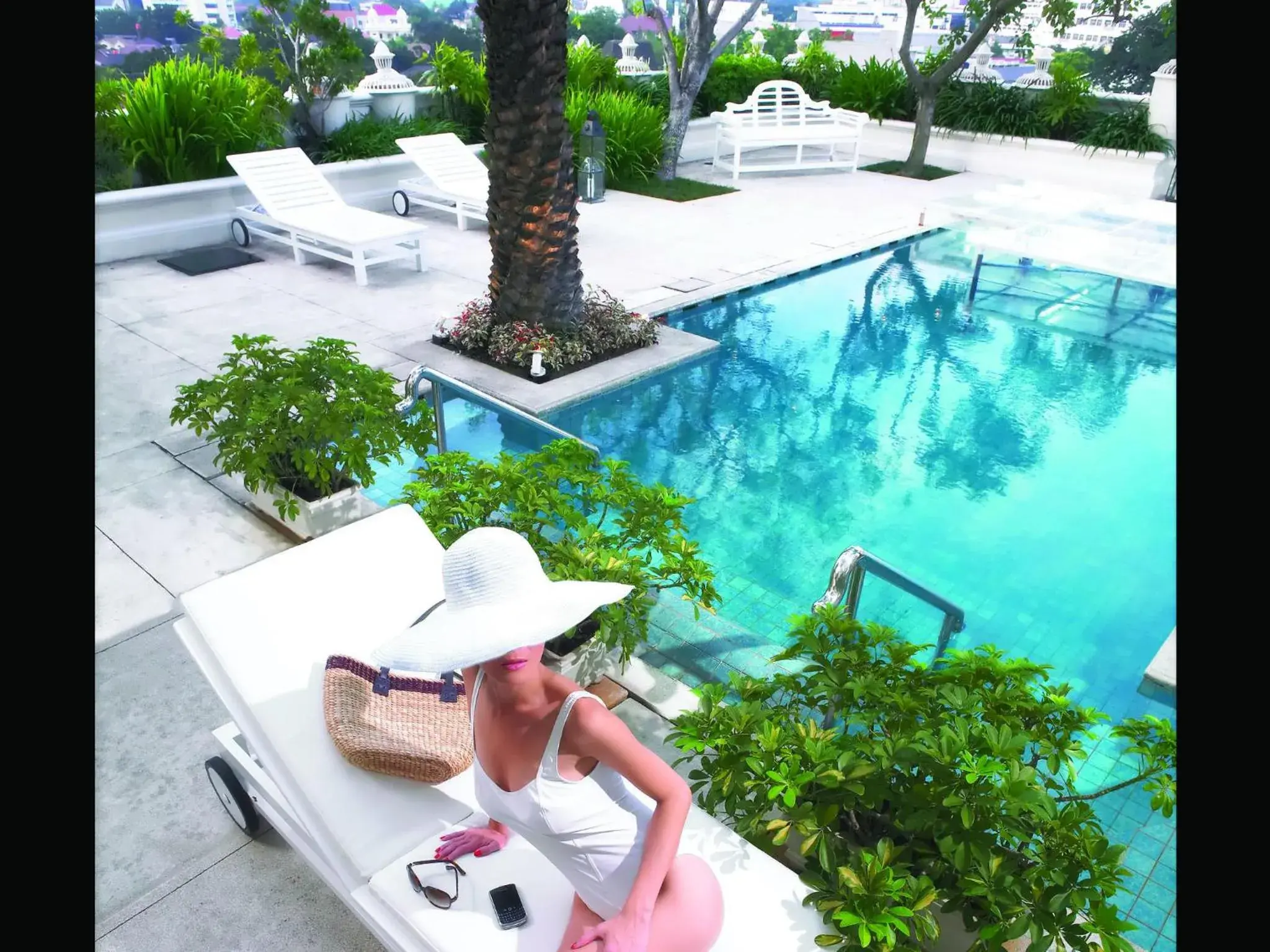 Swimming pool, Pool View in Hotel Gran Mahakam