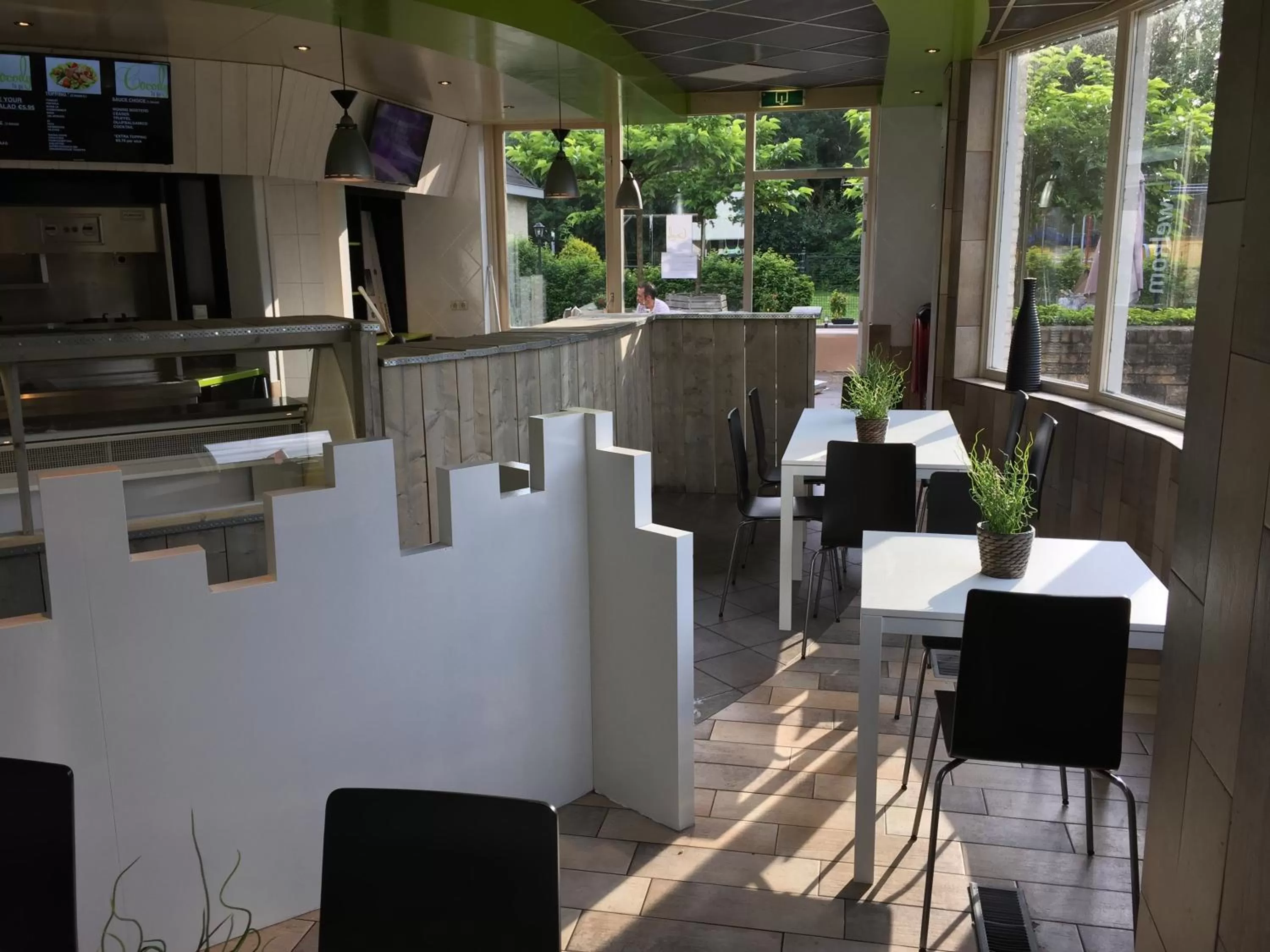 Restaurant/places to eat in Hotel Buenos