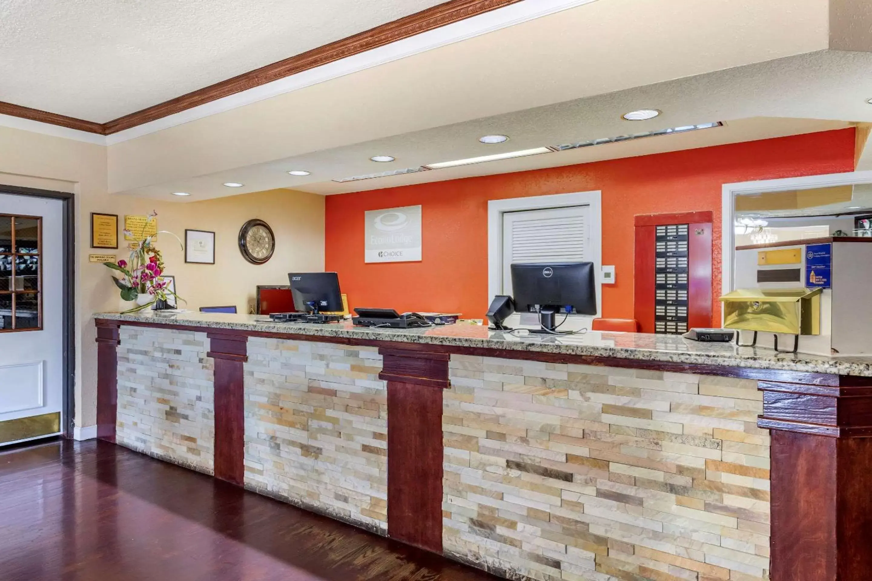 Lobby or reception in Knights Inn College Station Lobby or reception in Knights Inn College Station