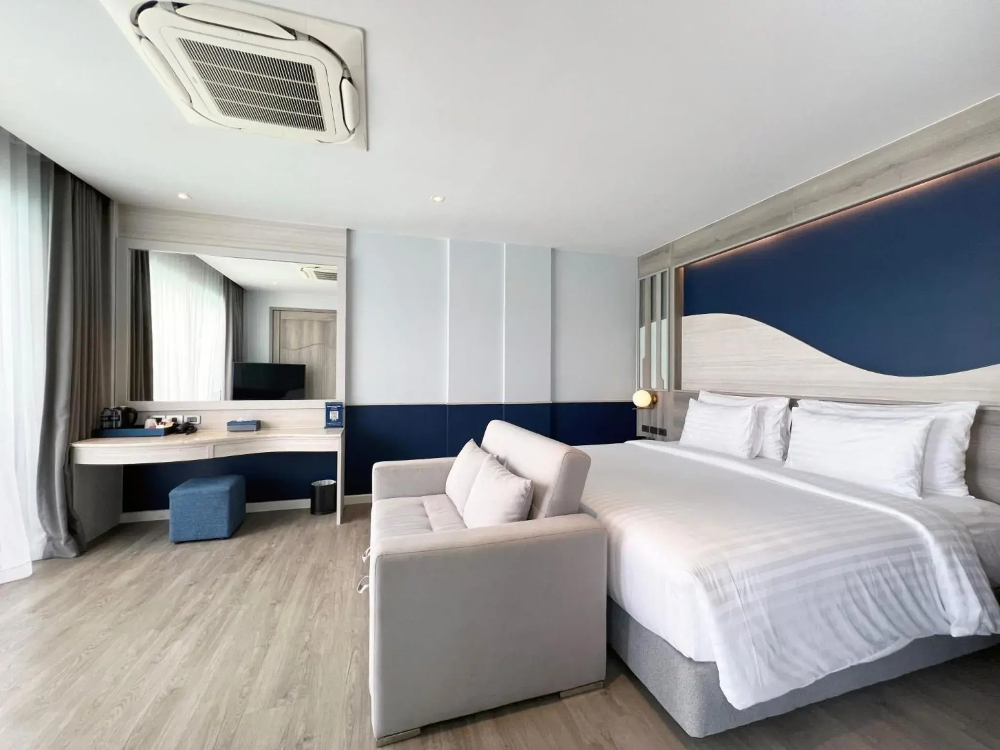 Bed in Seabed Grand Hotel Phuket - SHA Extra Plus Bed in Seabed Grand Hotel Phuket - SHA Extra Plus