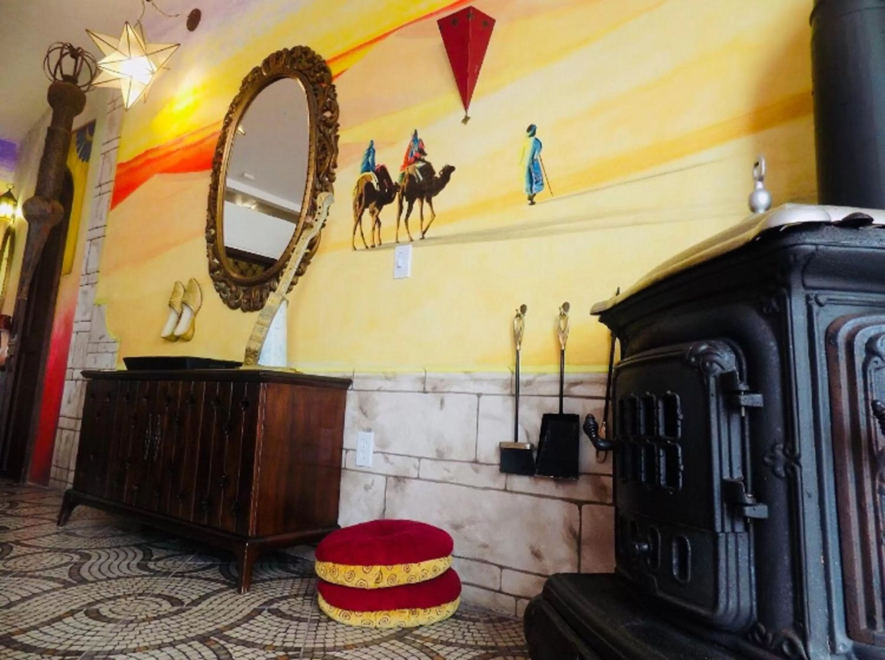 Photo of the whole room in Poco Cielo Hotel