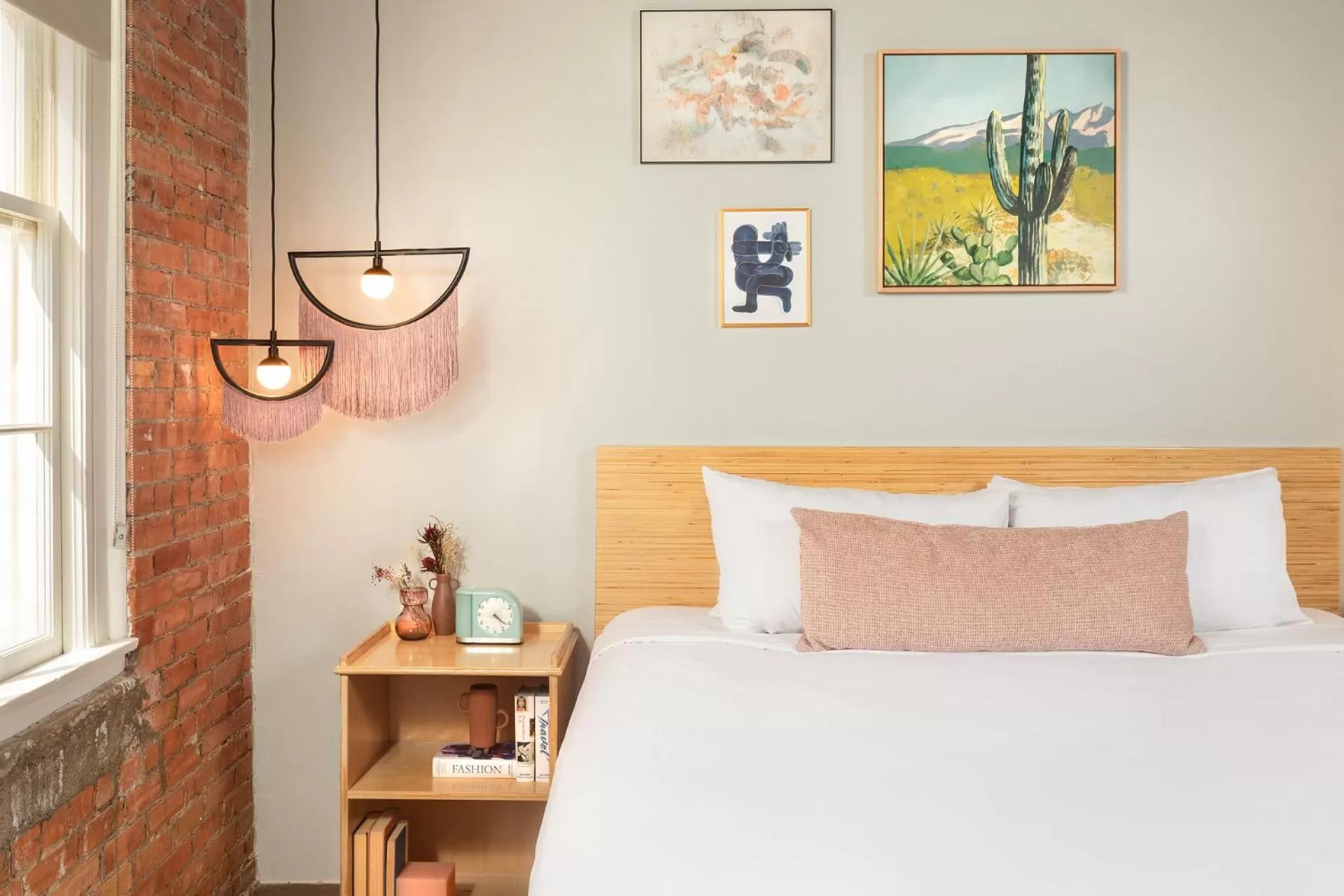 Bedroom, Bed in Canvas Hotel Dallas