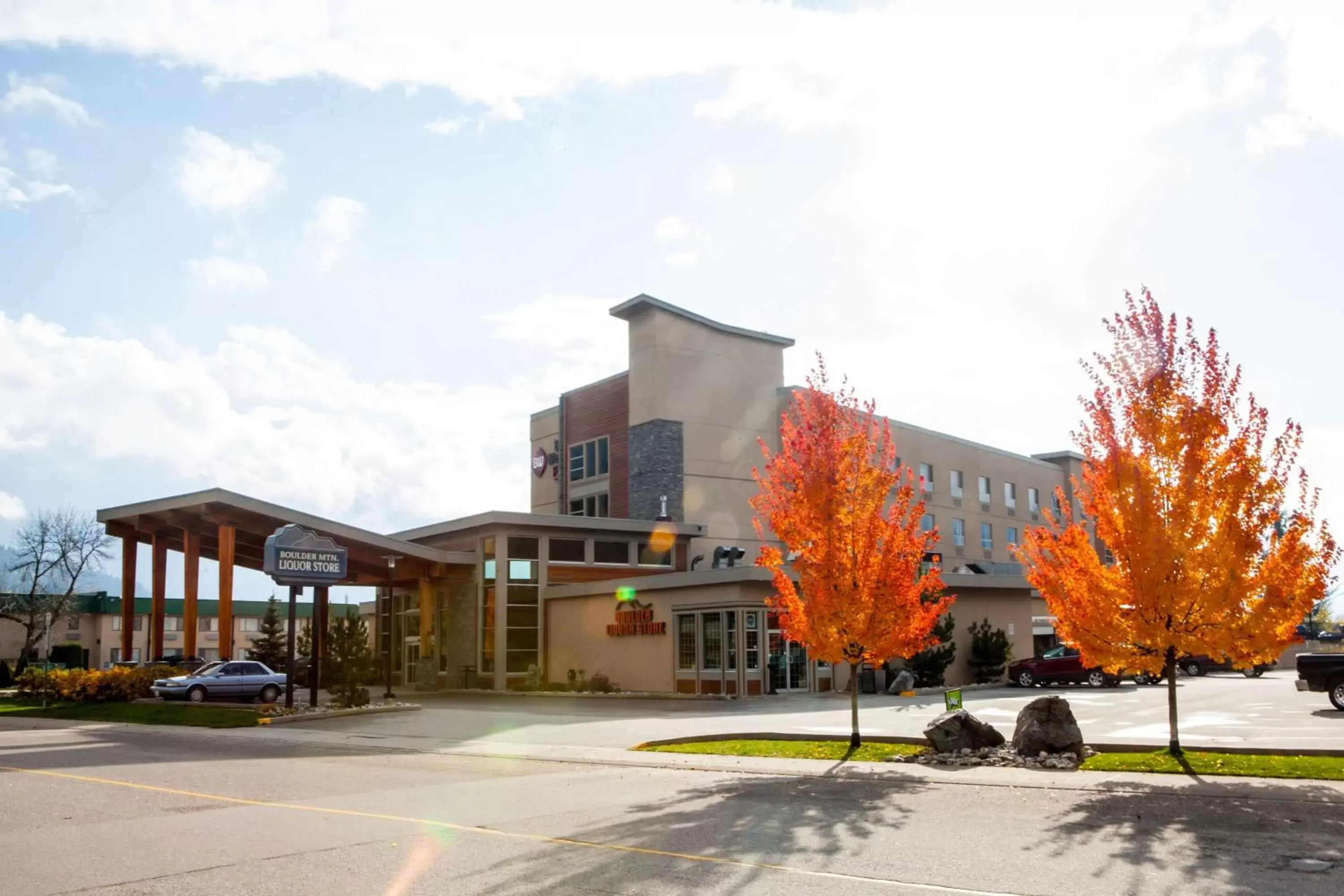 Property Building in Best Western Plus Revelstoke