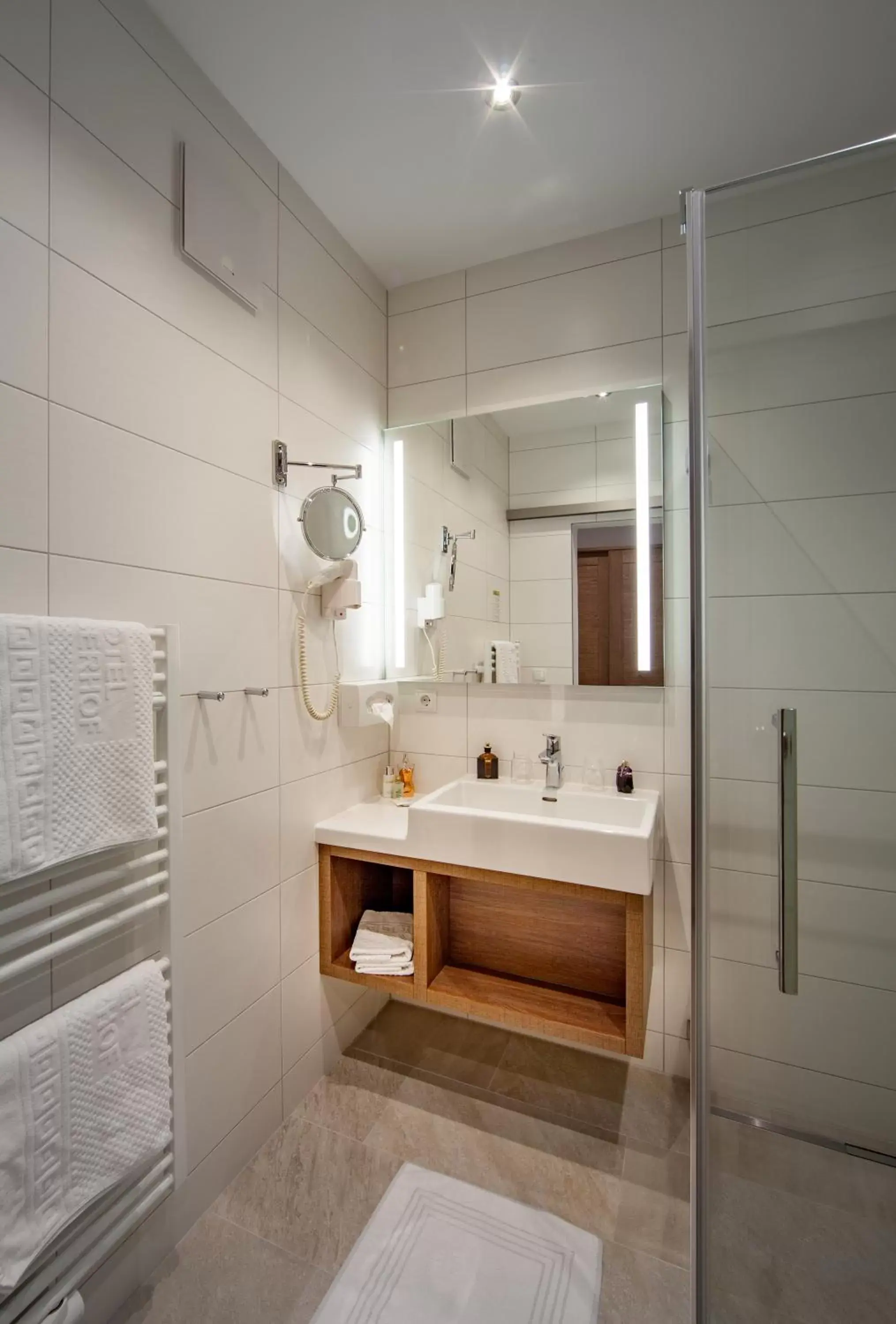 Shower, Bathroom in Hotel Huberhof