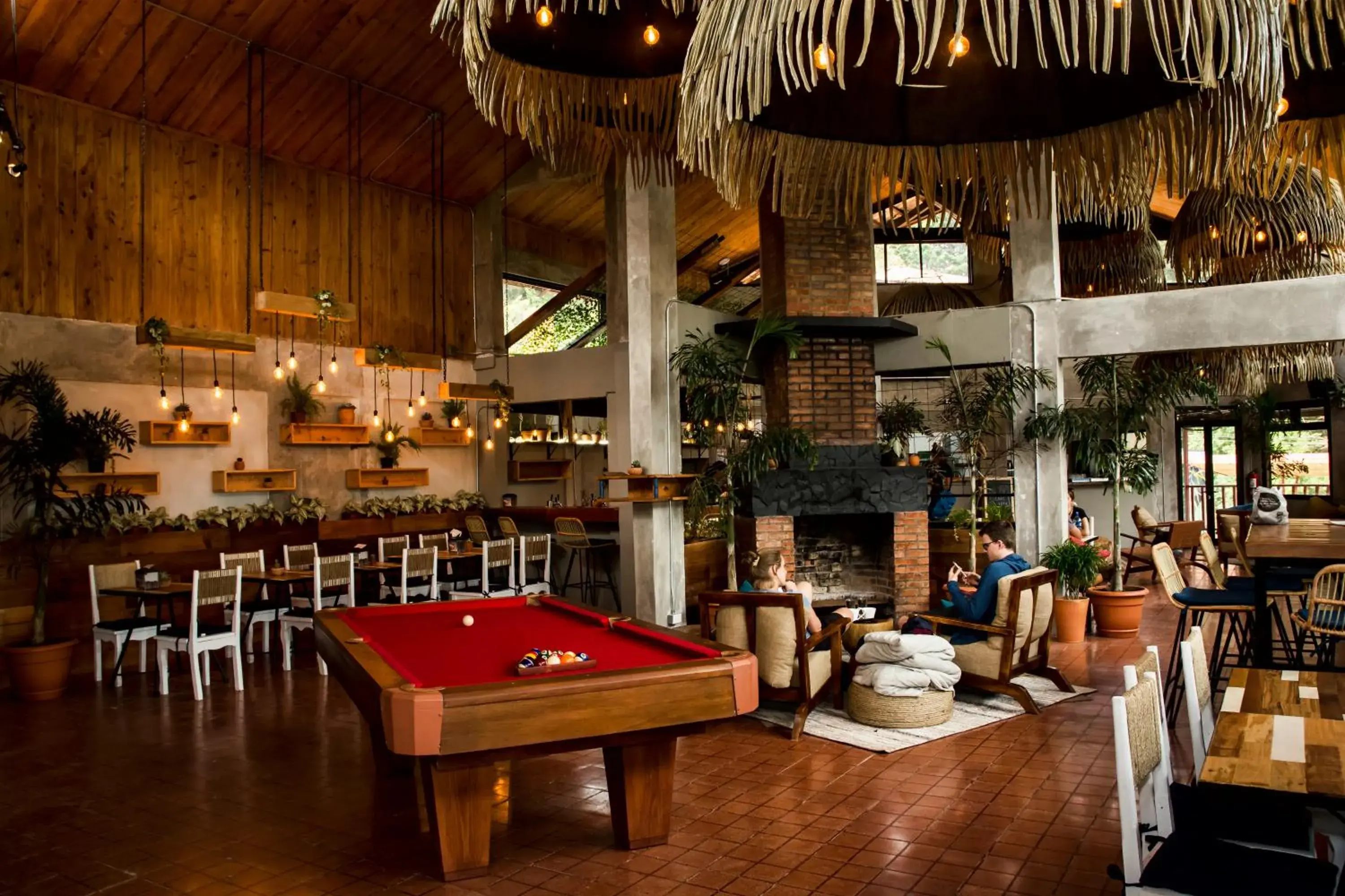 Lounge or bar, Billiards in Selina Monteverde