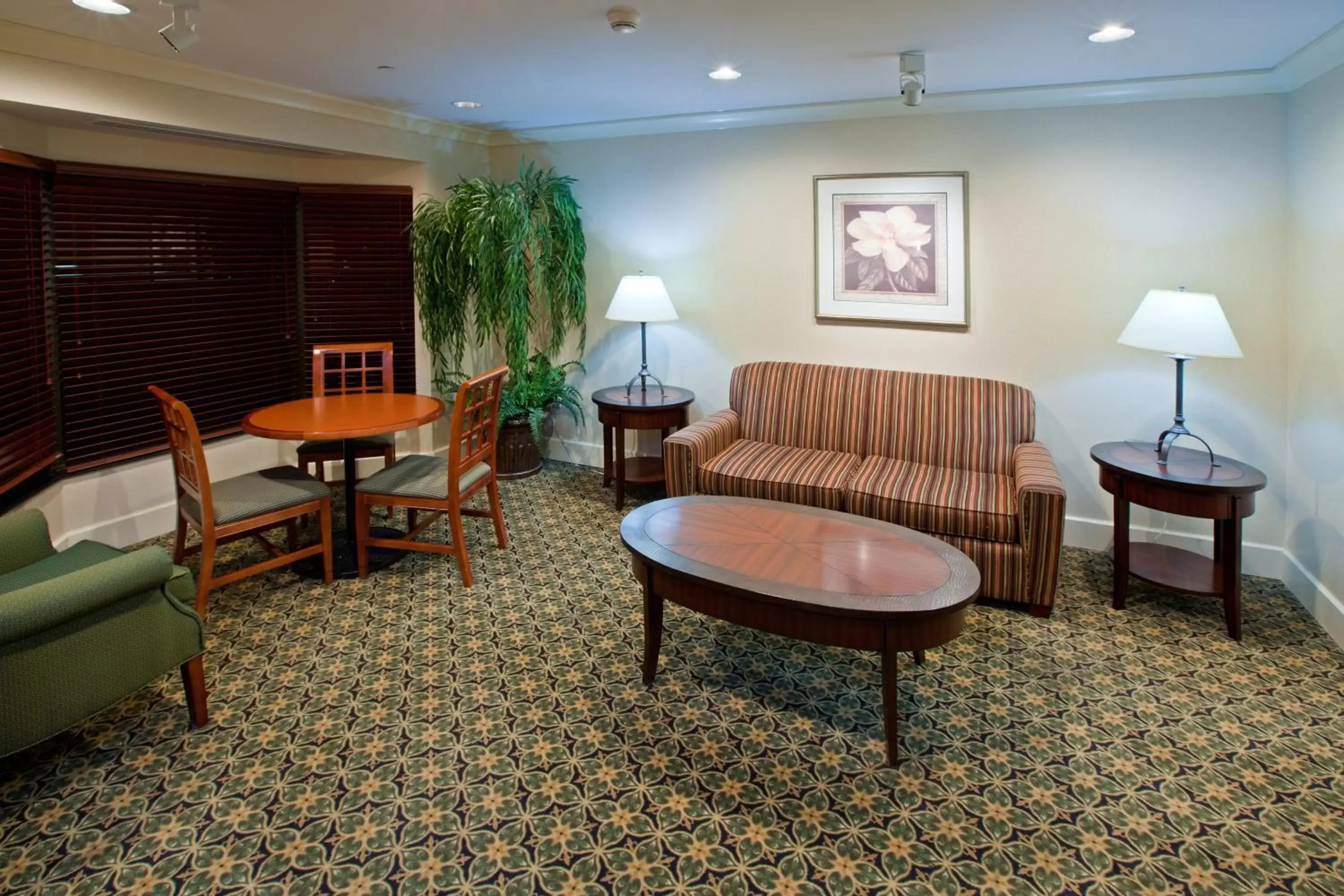 Property building, Seating Area in Staybridge Suites Indianapolis-Airport, an IHG Hotel