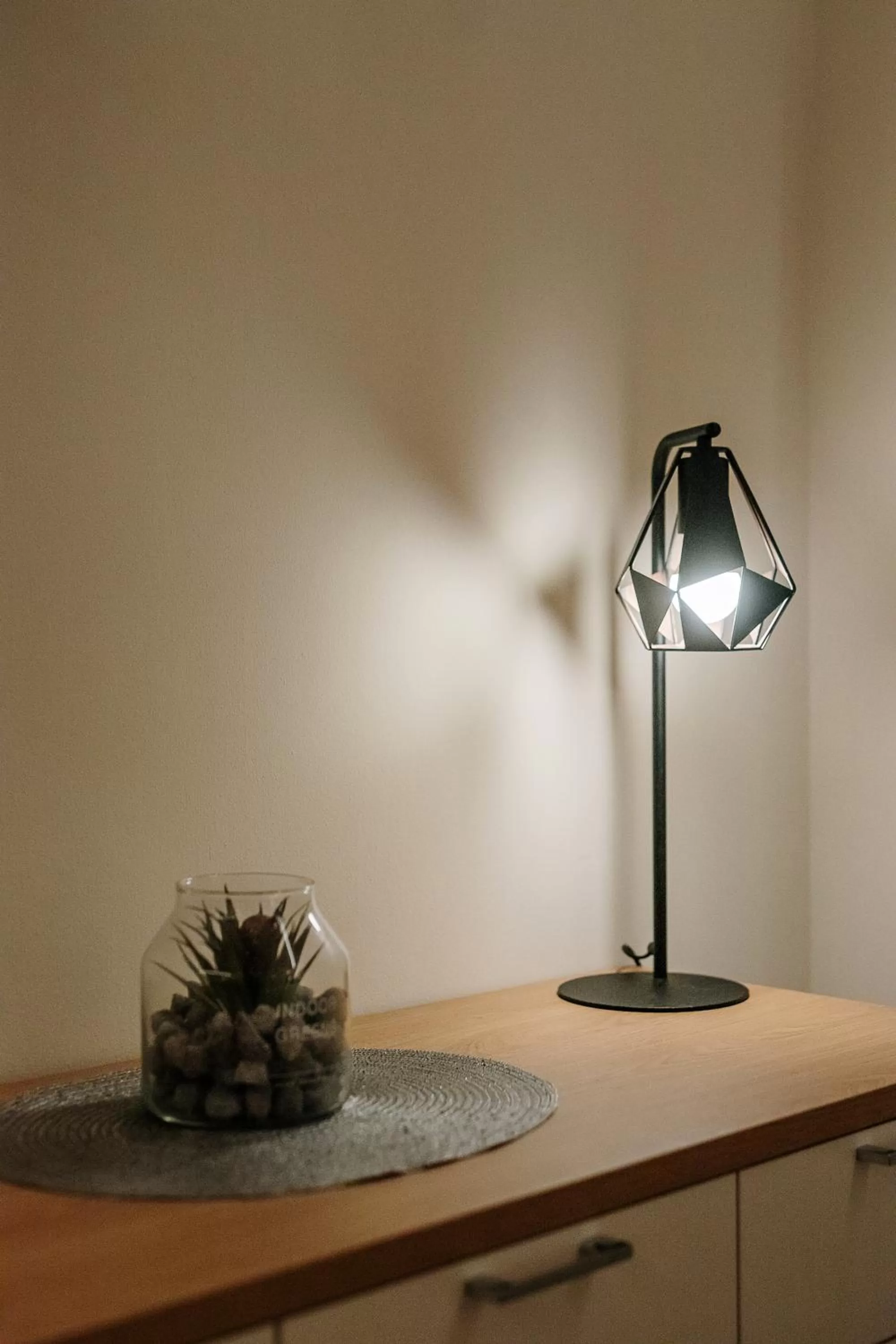 Decorative detail in Operna klet Ljubljana