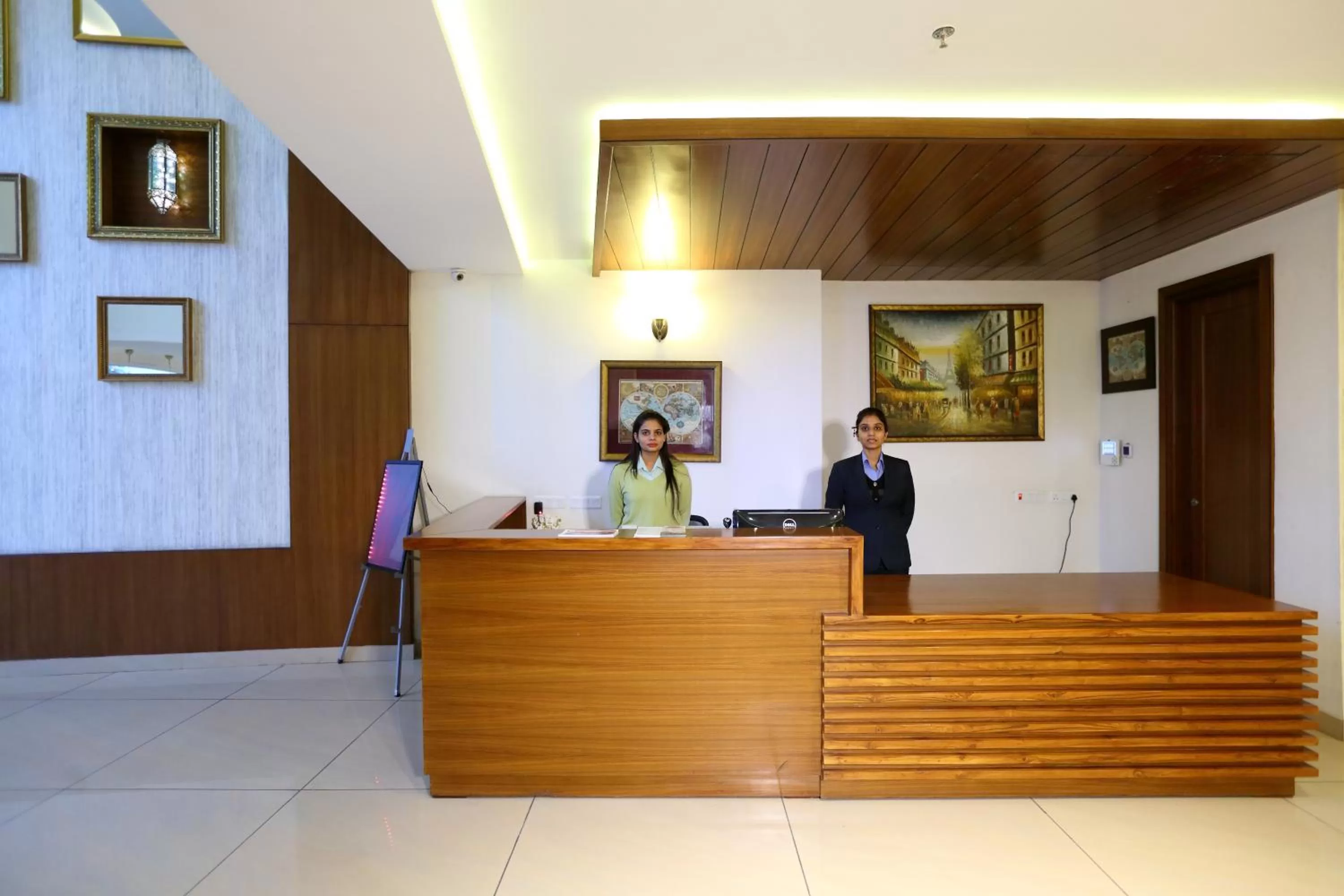 Lobby or reception in Grand Hotel Nawanshahr
