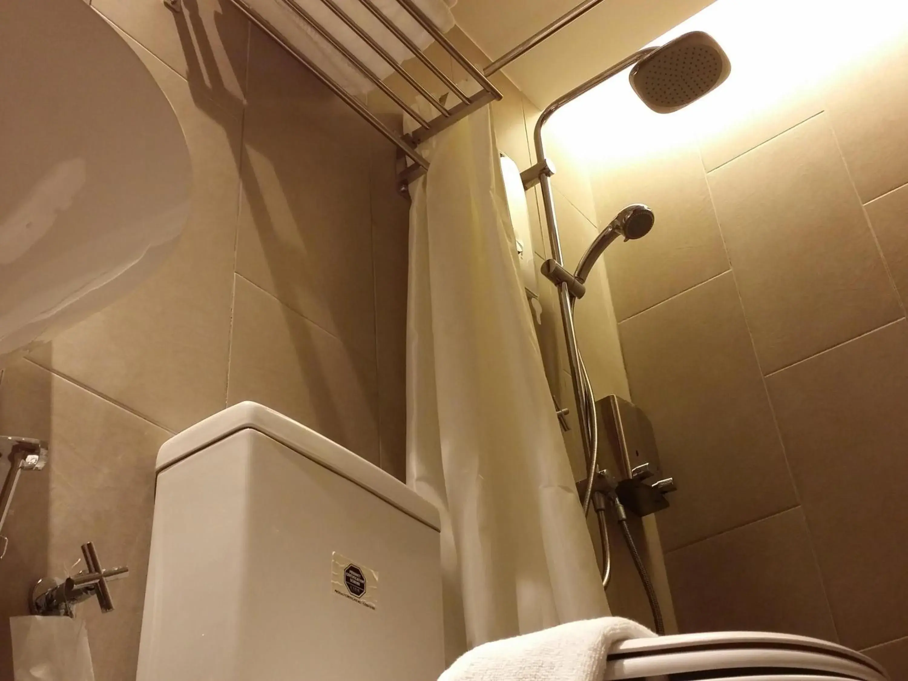 Bathroom in Go Hotel