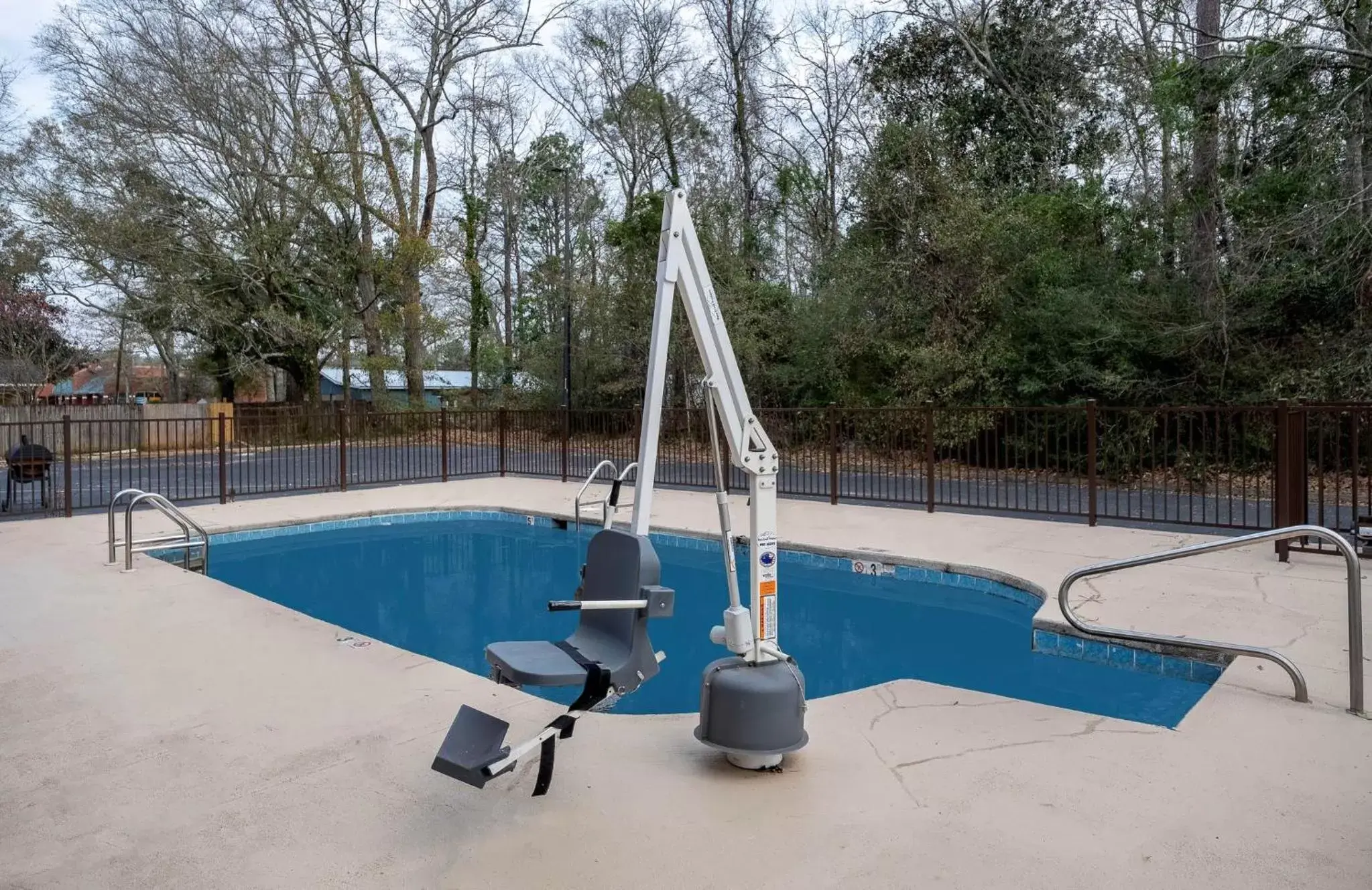 Swimming Pool in Red Roof Inn Bay Minette