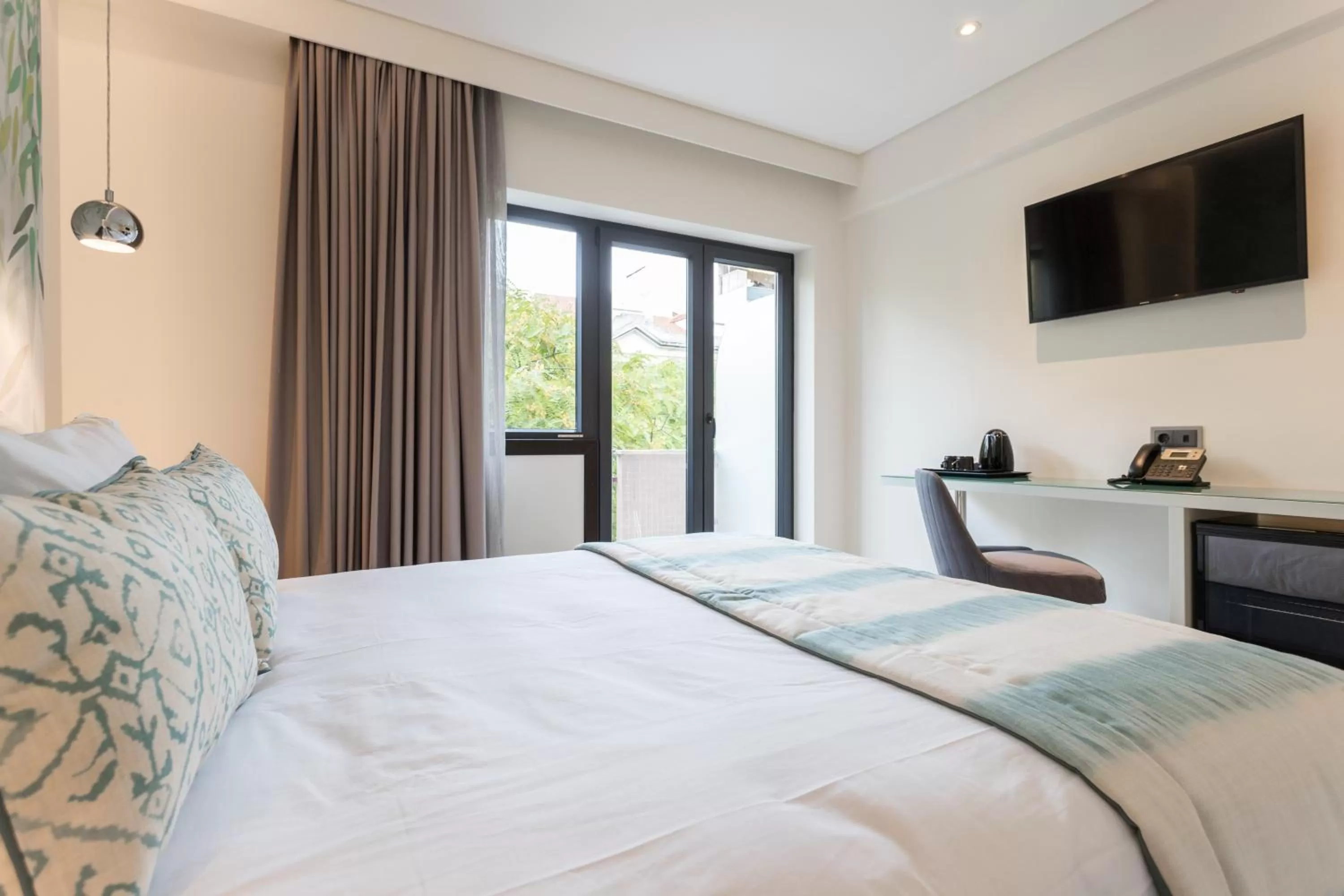 Photo of the whole room, Bed in Hotel Capital Lisboa