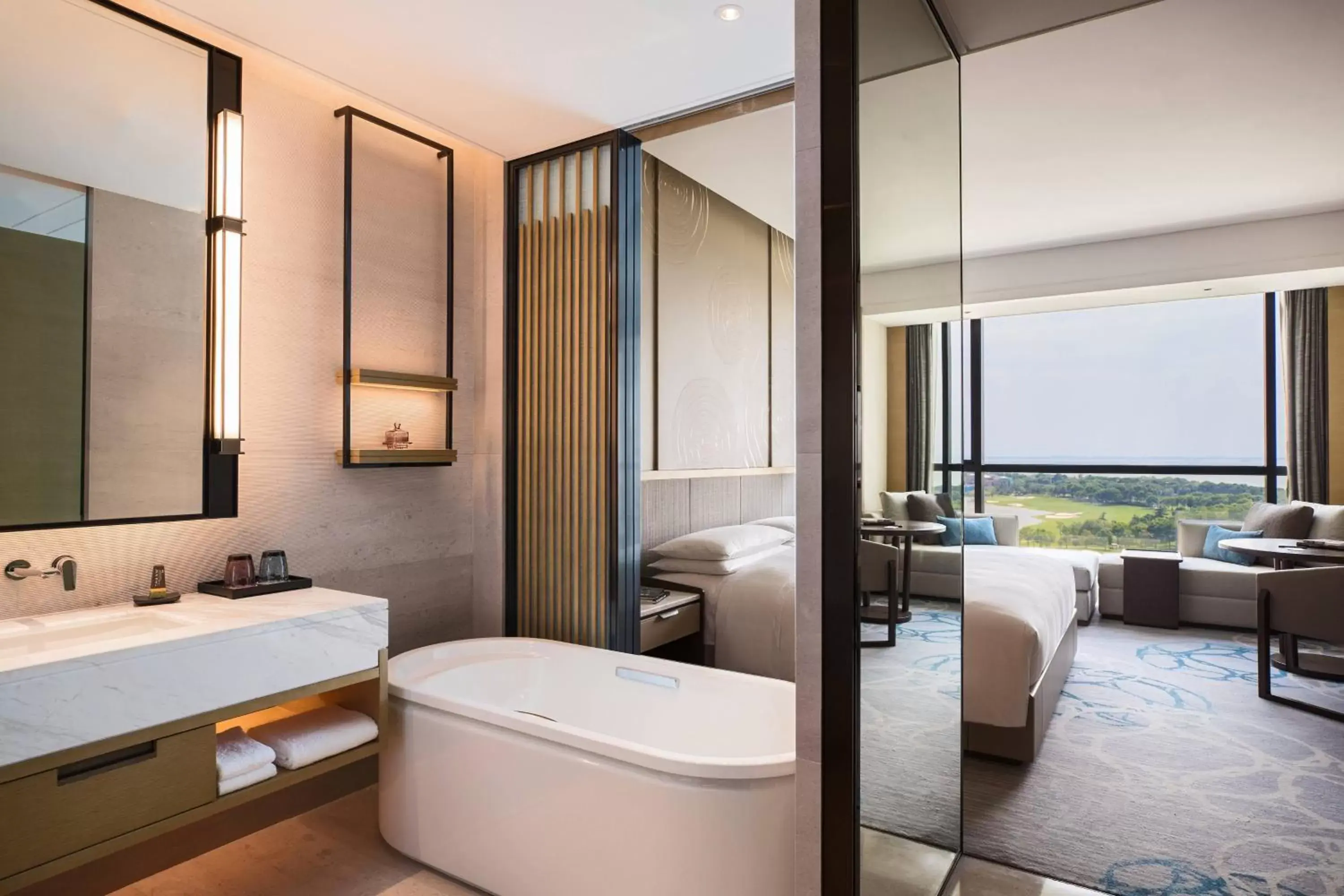 Bathroom in Suzhou Marriott Hotel Taihu Lake