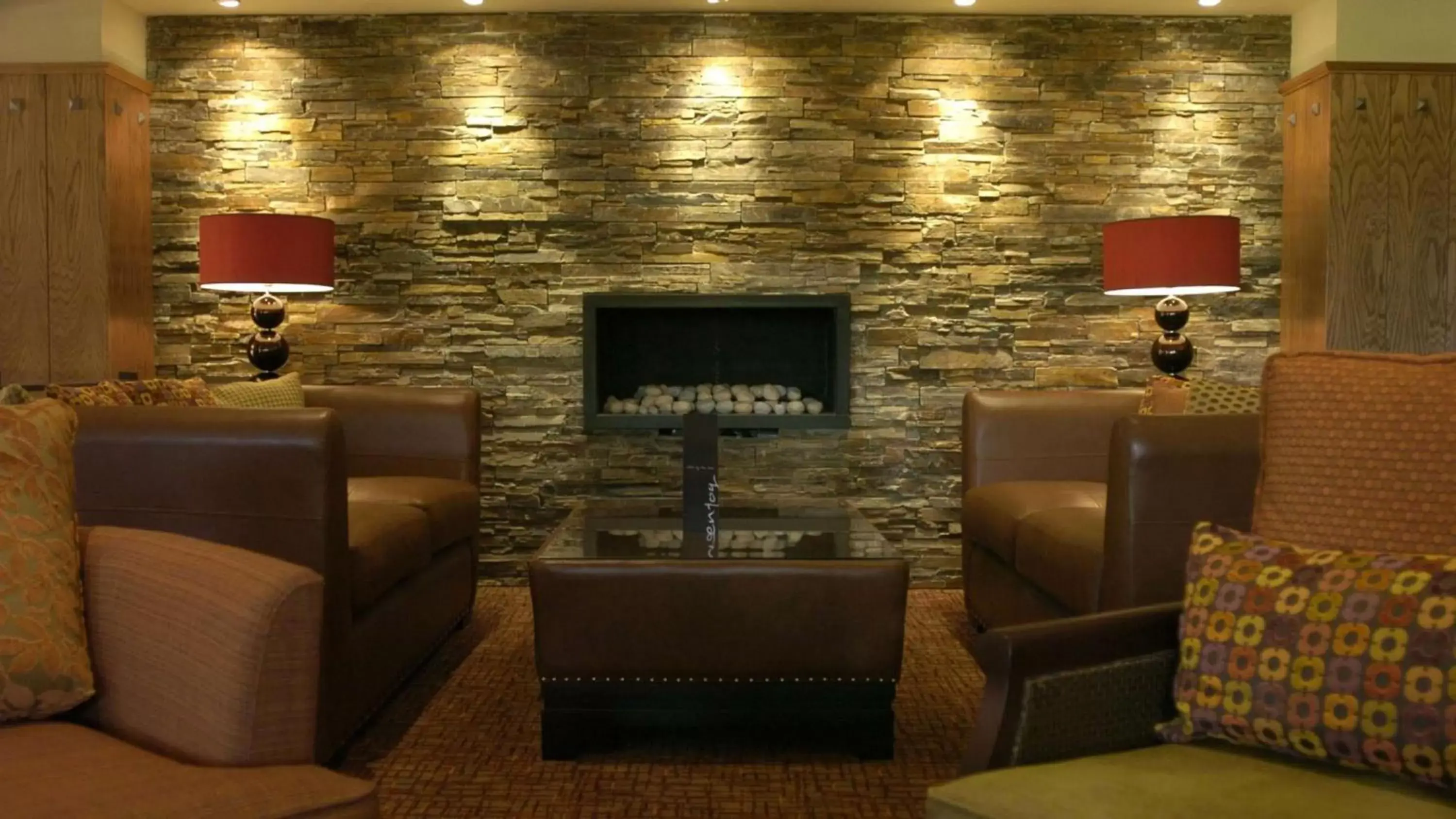 Lobby or reception, Lounge/Bar in Doubletree By Hilton Glasgow Westerwood Spa & Golf Resort