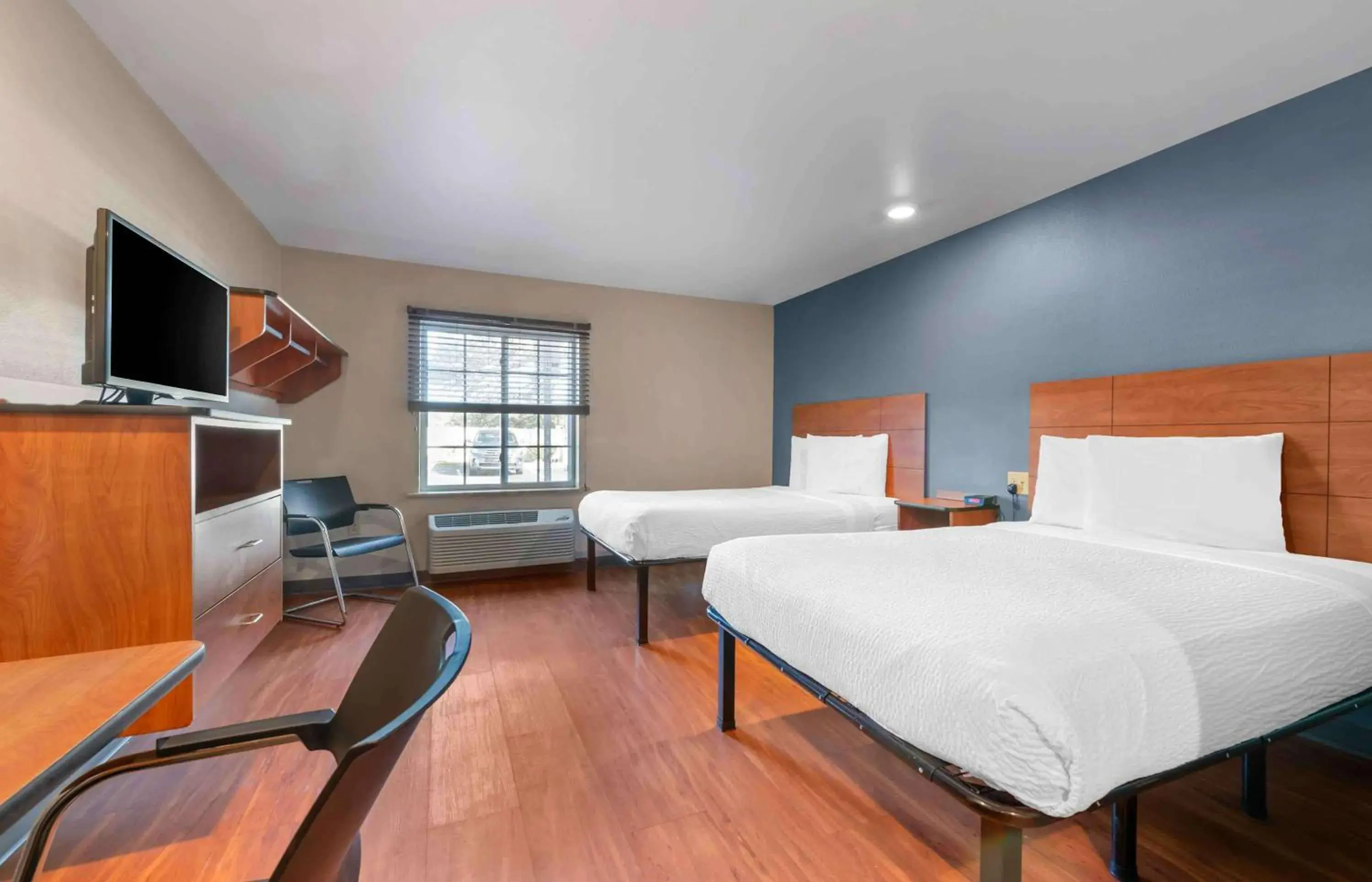 Bedroom, Bed in Extended Stay America Select Suites - Oklahoma City - West