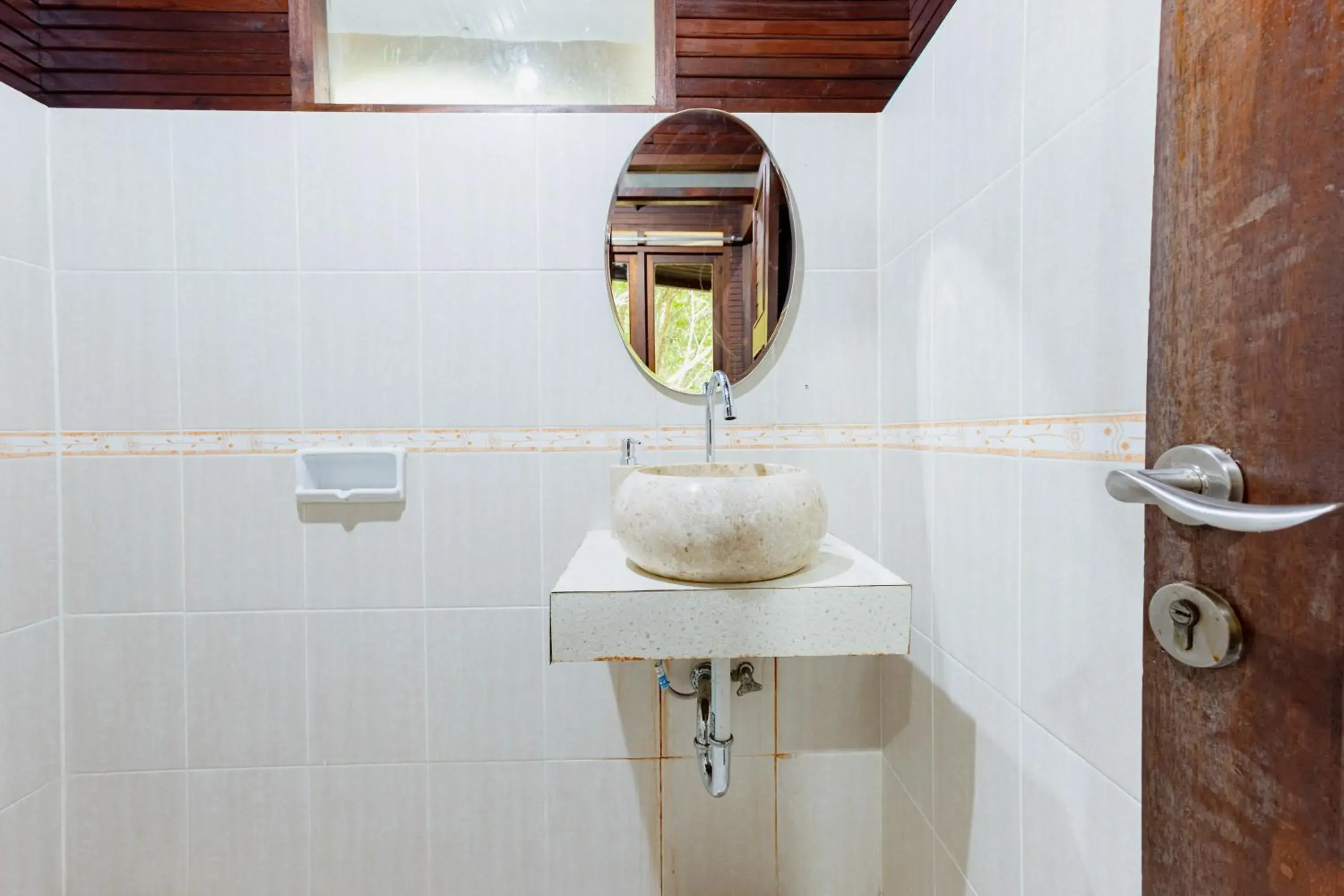 Bathroom in RedDoorz Resort @ Taman Wisata Mangrove