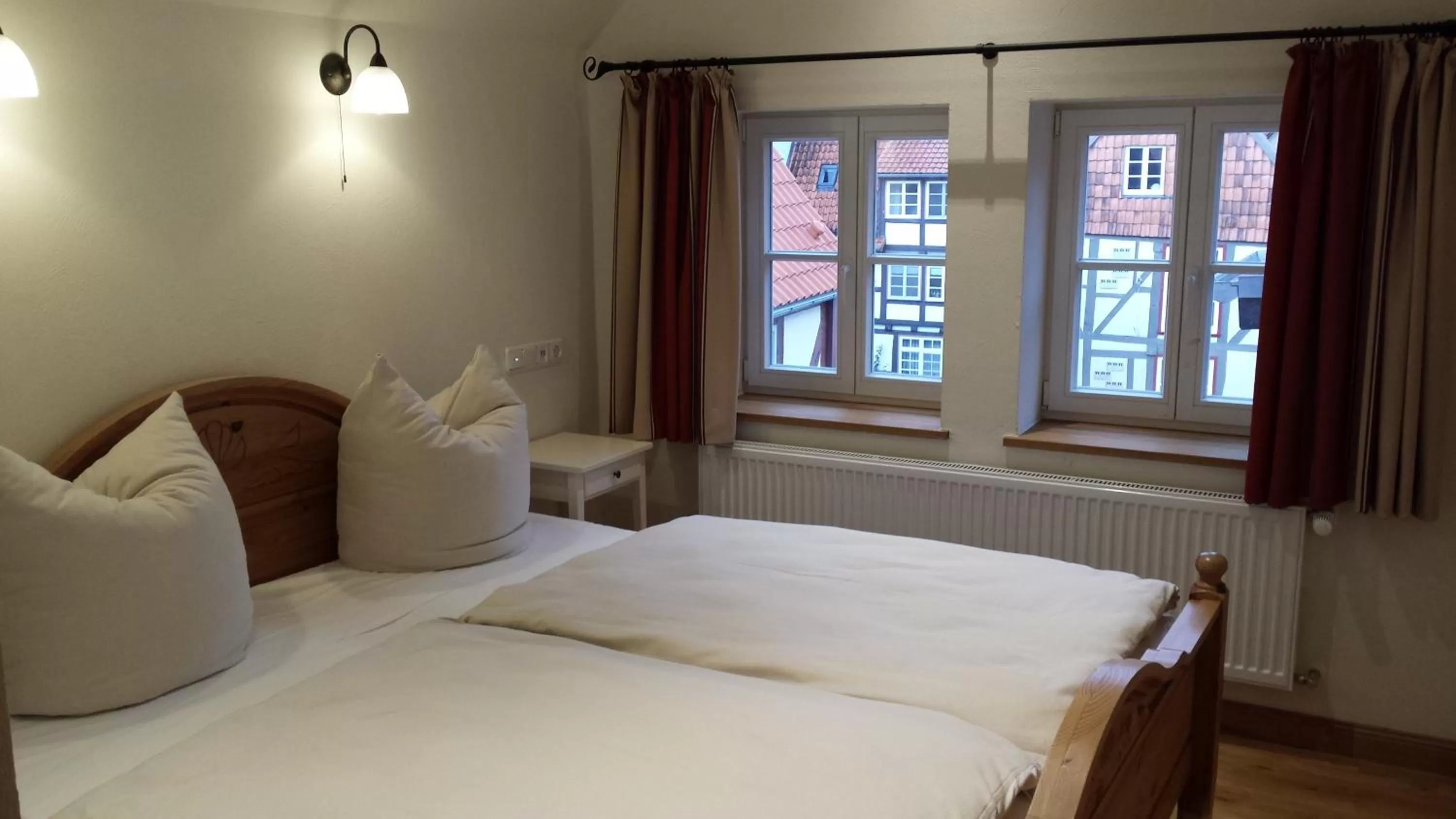 Photo of the whole room, Bed in Fachwerk-Hotel Eisenbart
