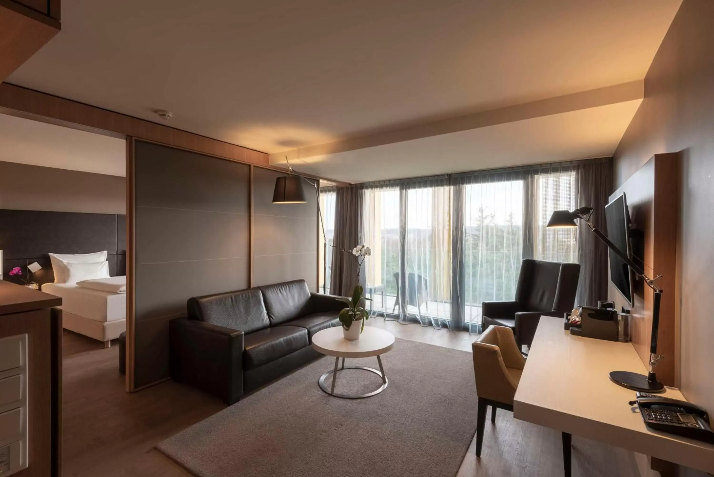 Living room, TV/Entertainment Center in Doubletree by Hilton Vienna Schonbrunn