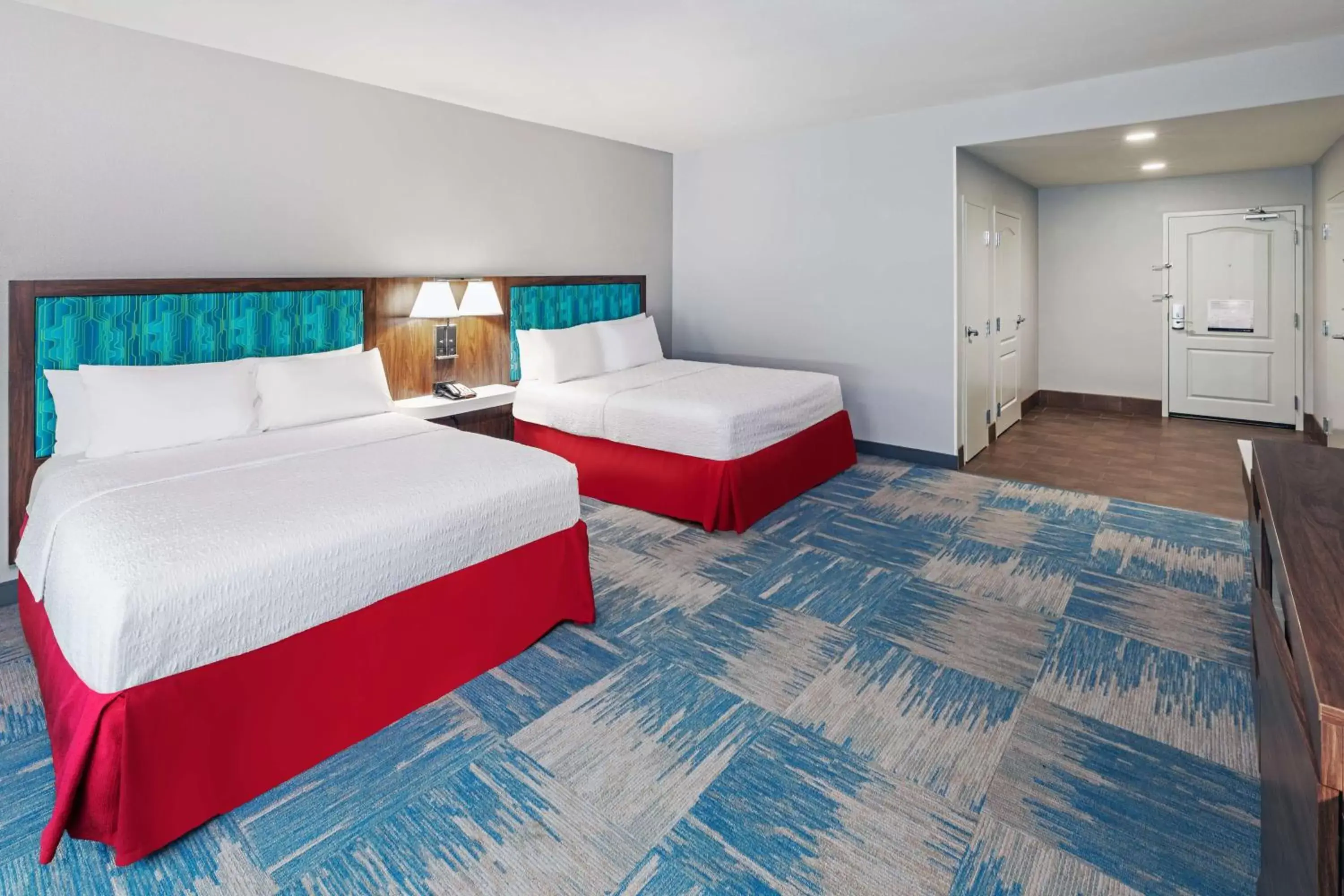 Bed in Hampton Inn and Suites Houston Central