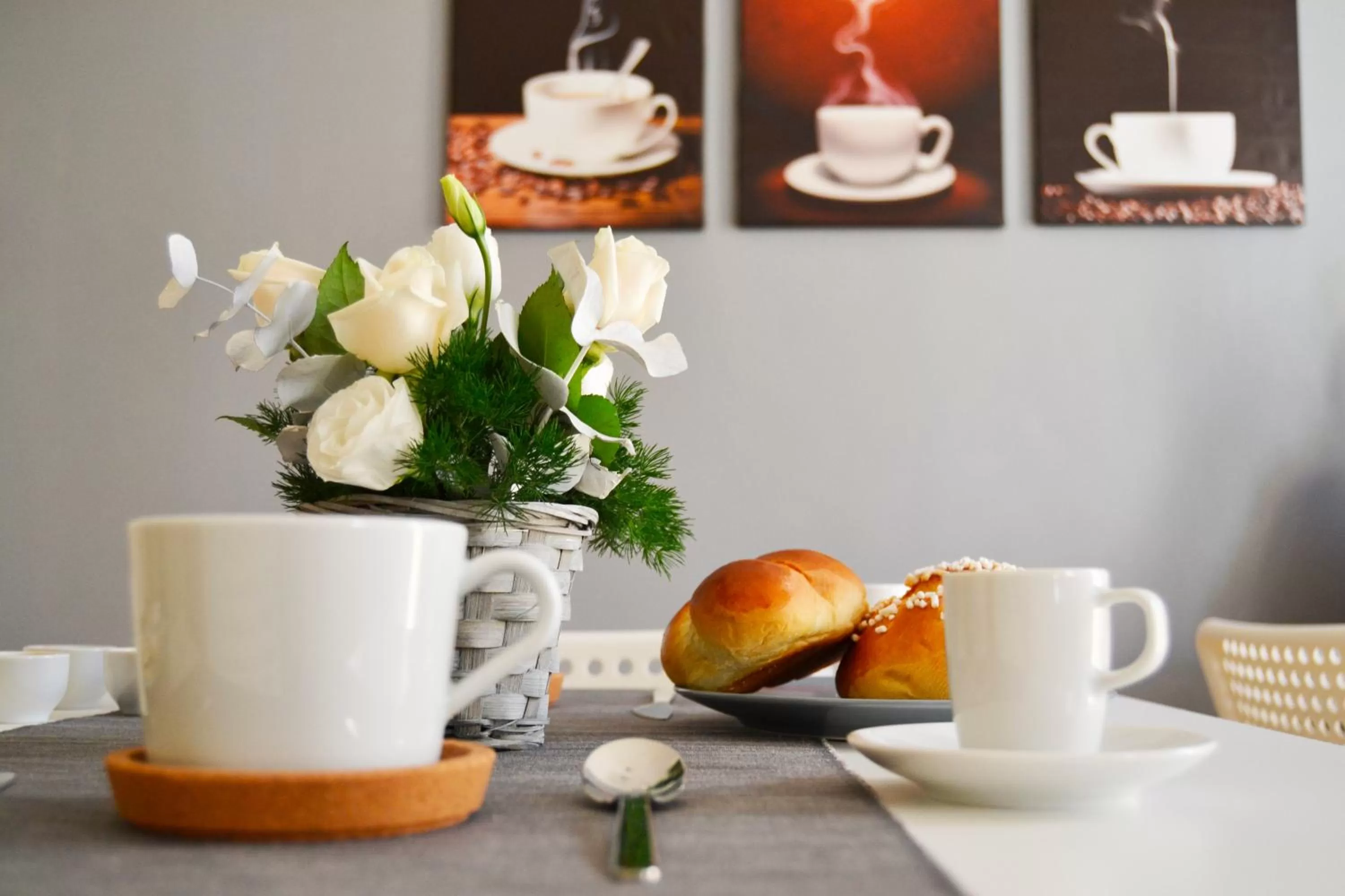 MR Living Bed & Breakfast