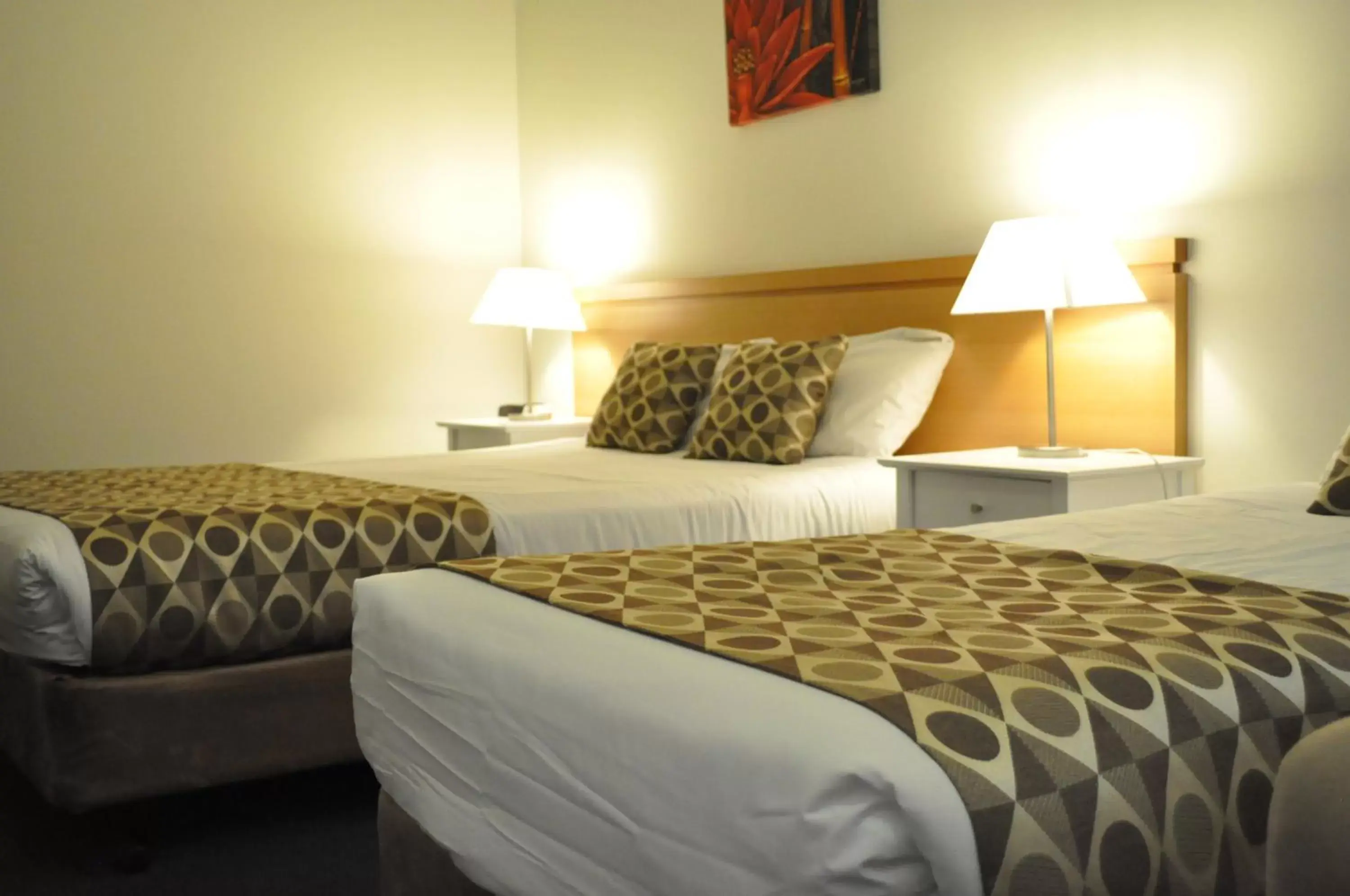 Bed in Albury Burvale Motor Inn