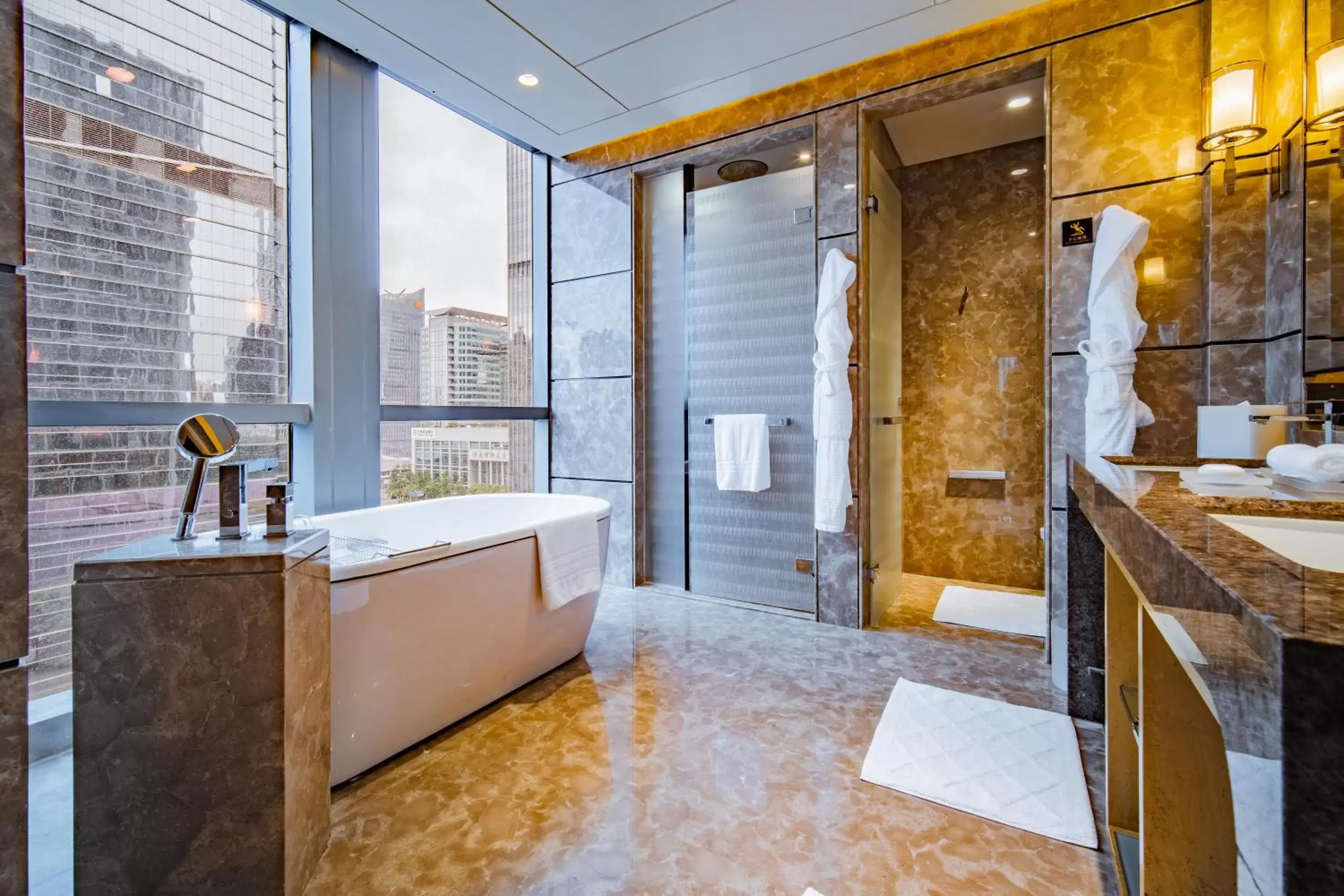 Bathroom in Four Seasons Hotel Shenzhen
