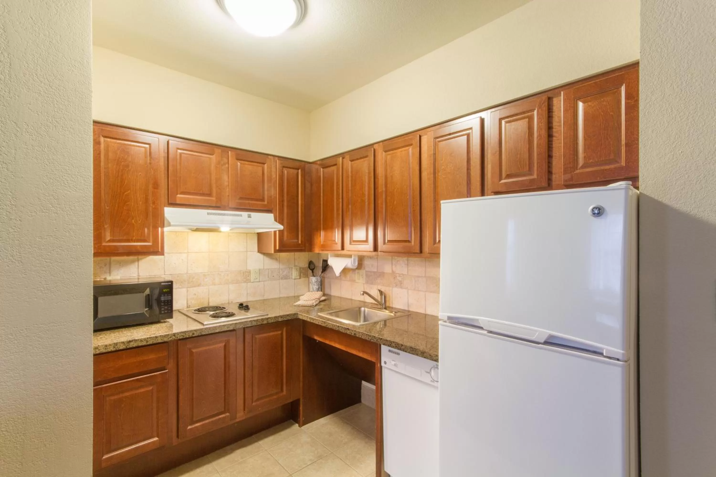 Photo of the whole room in Staybridge Suites Buffalo by IHG