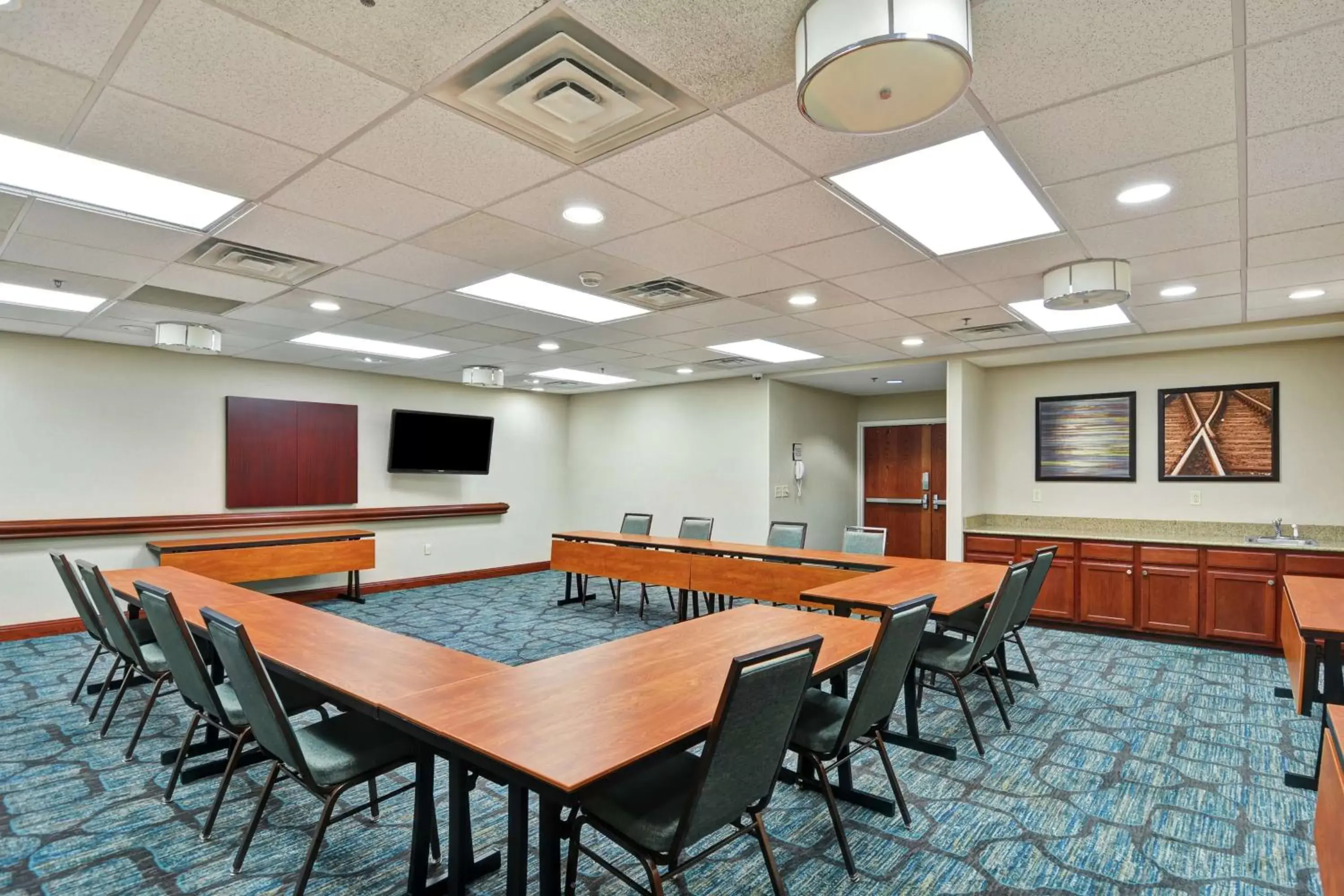 Meeting/conference room in Homewood Suites by Hilton Lexington Fayette Mall