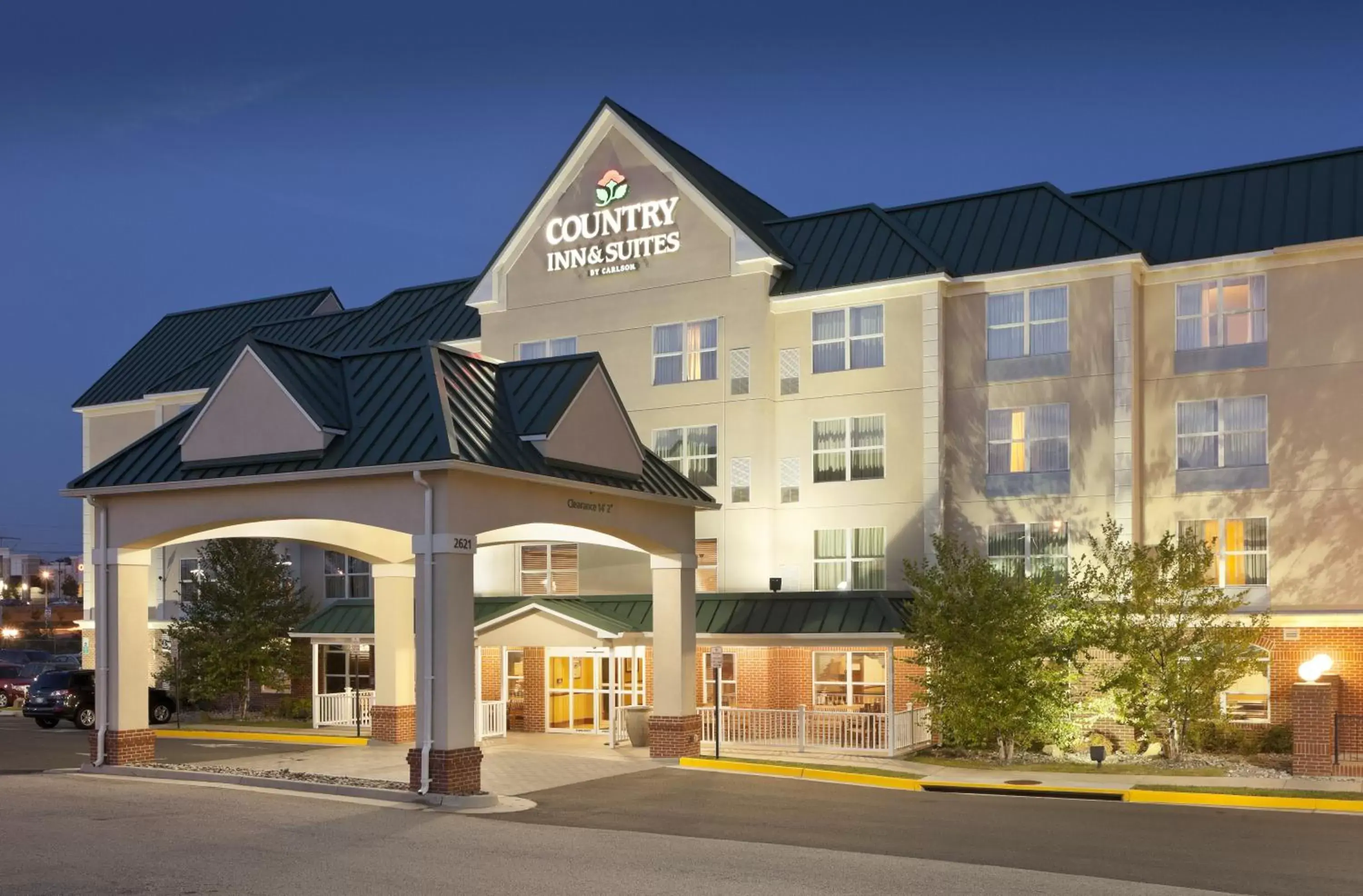 Facade/entrance, Property Building in Country Inn & Suites by Radisson, Potomac Mills Woodbridge, VA